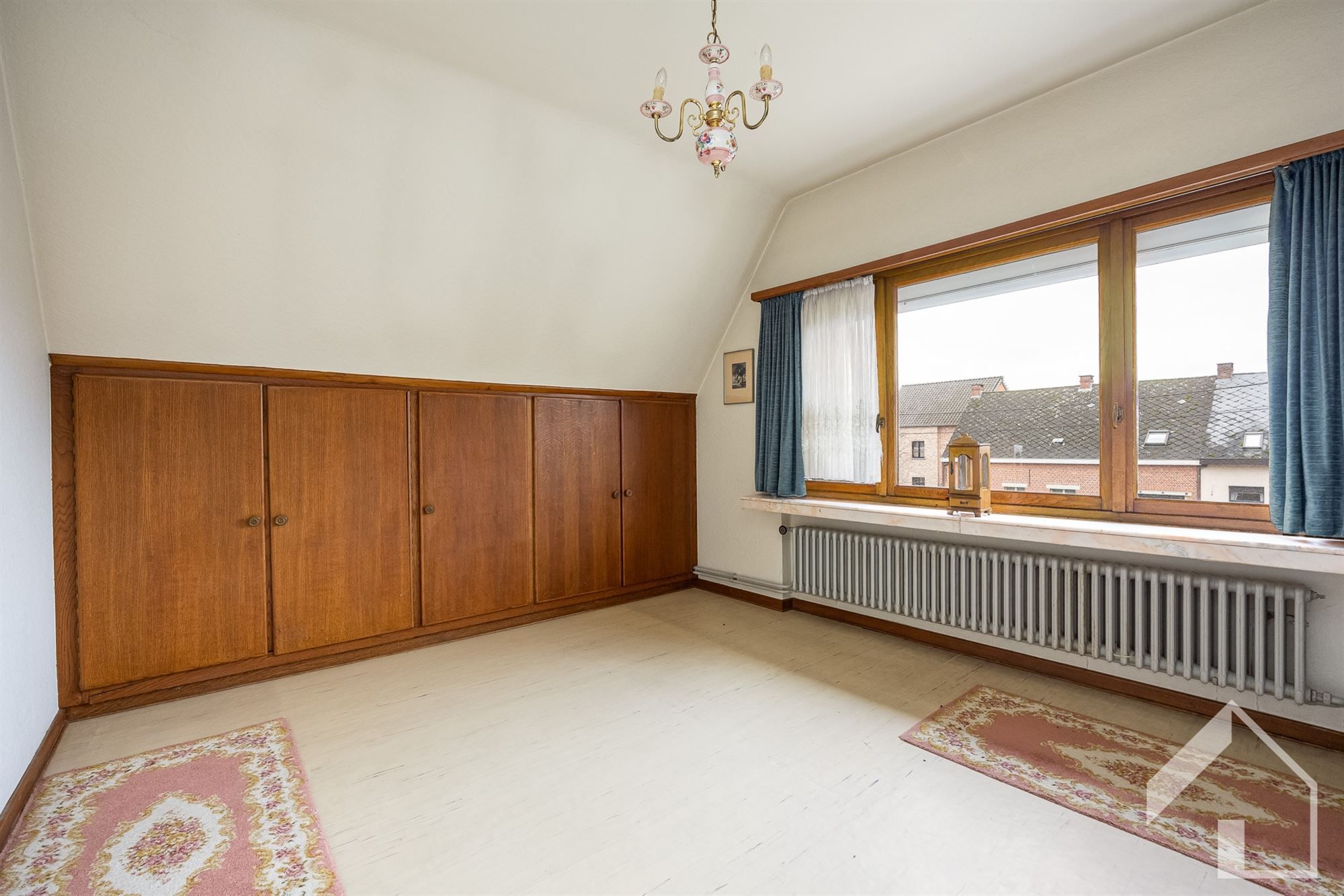 Te renoveren, karaktervolle villa in het centrum van Pulle foto 17