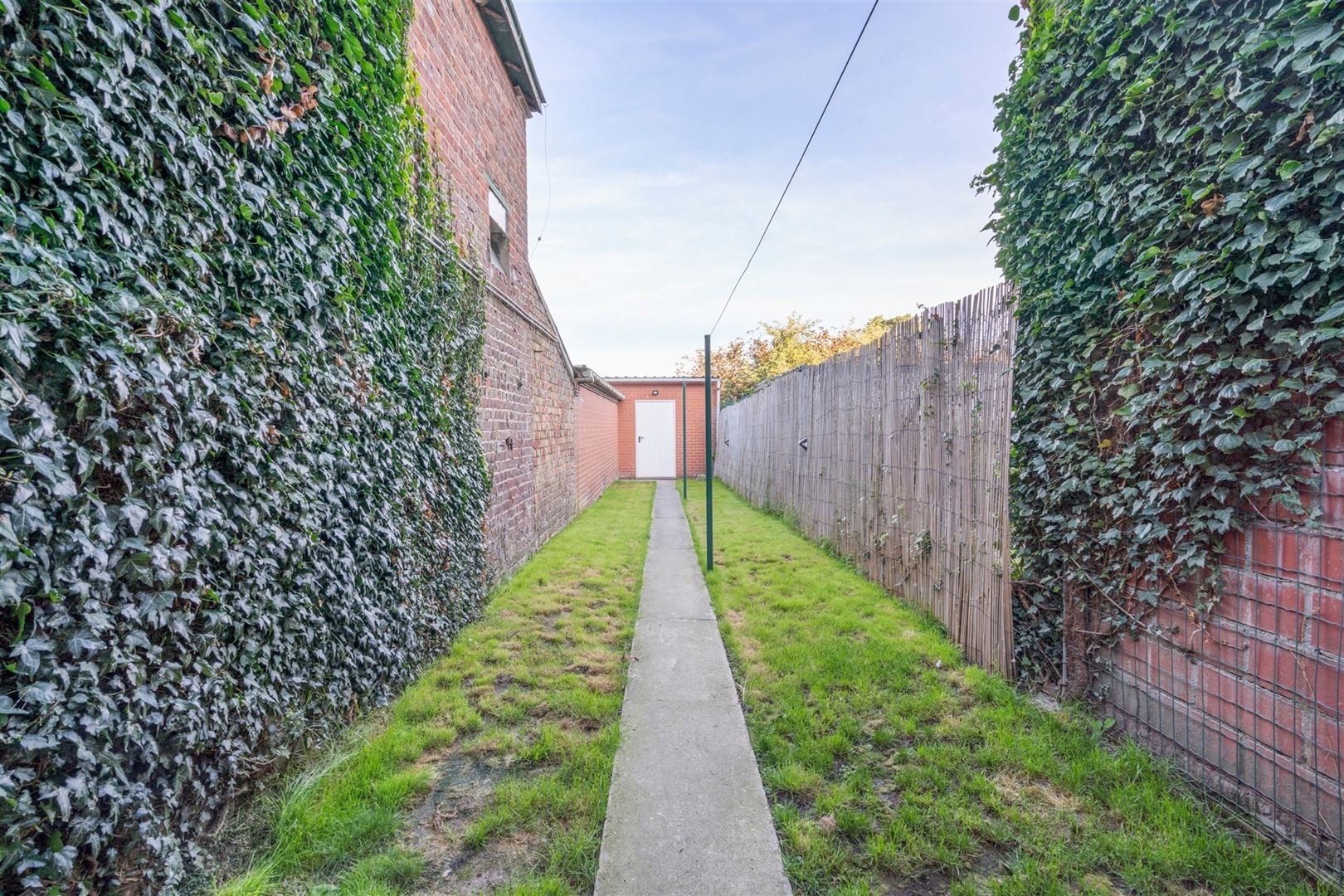 Huis met 2 garages foto 15