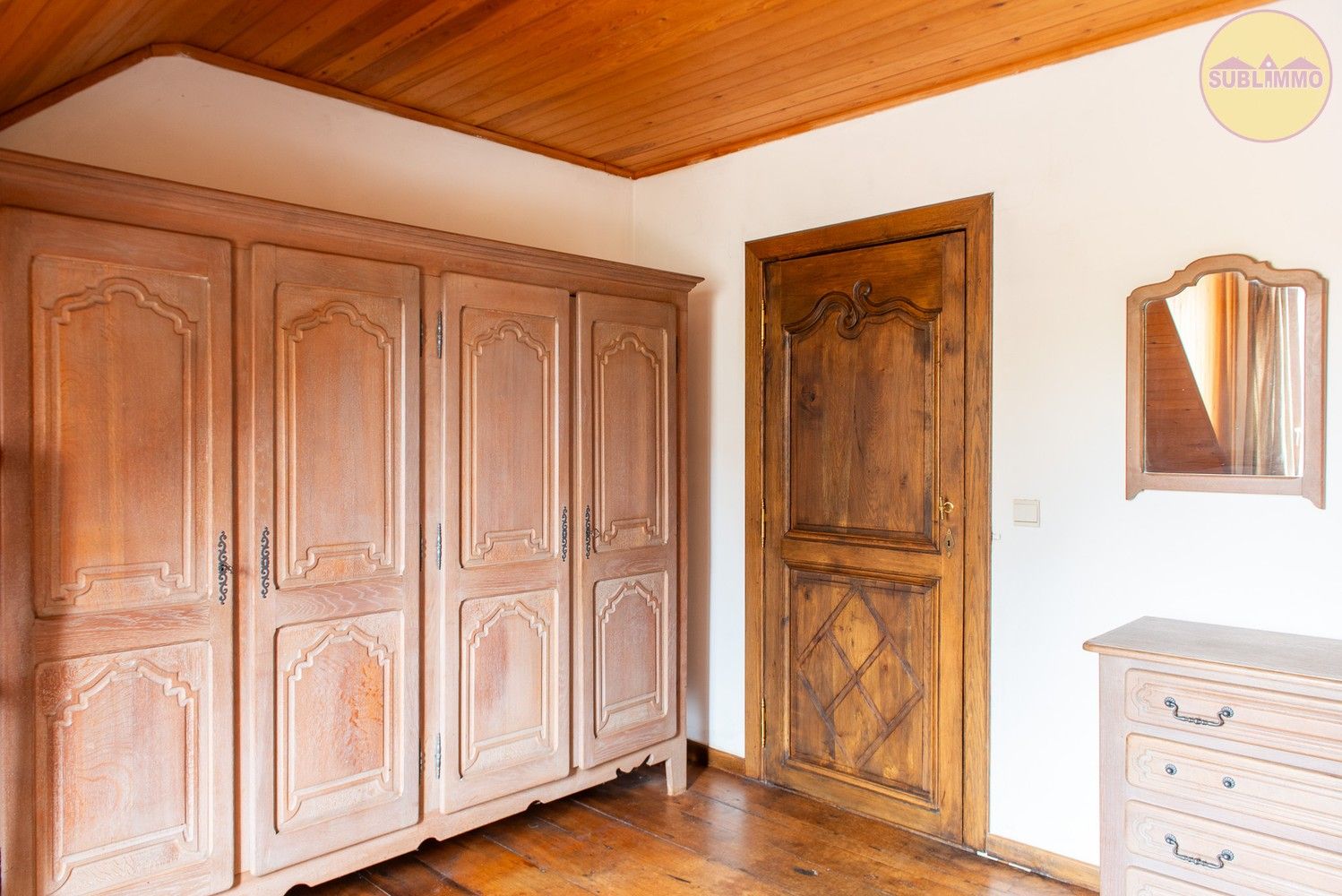 Karaktervolle woning met 6 slaapkamers op een ruim perceel van 21a 73ca foto 25