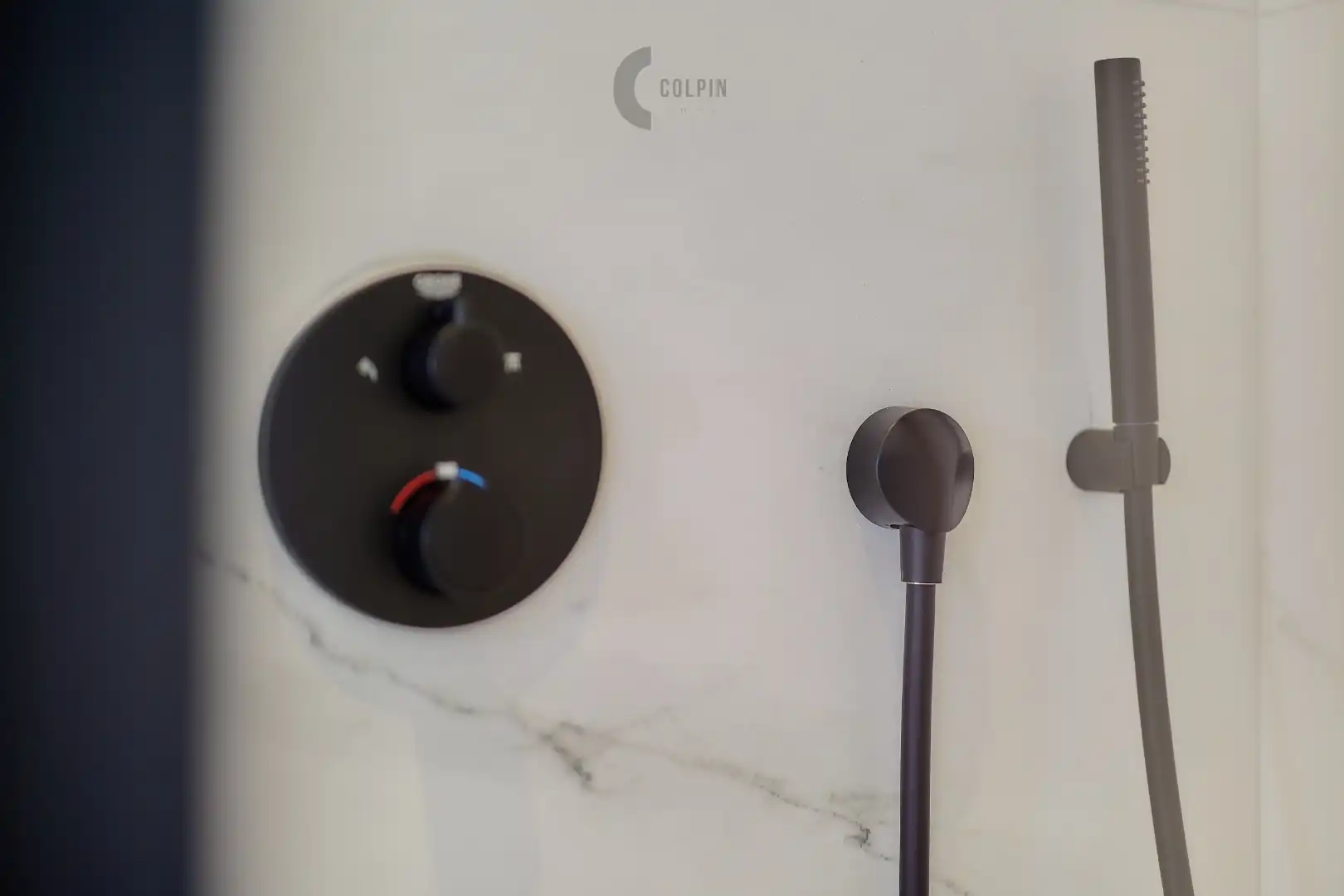 Ruim appartement met 4 slaapkamers en zijdelings zeezicht foto 17