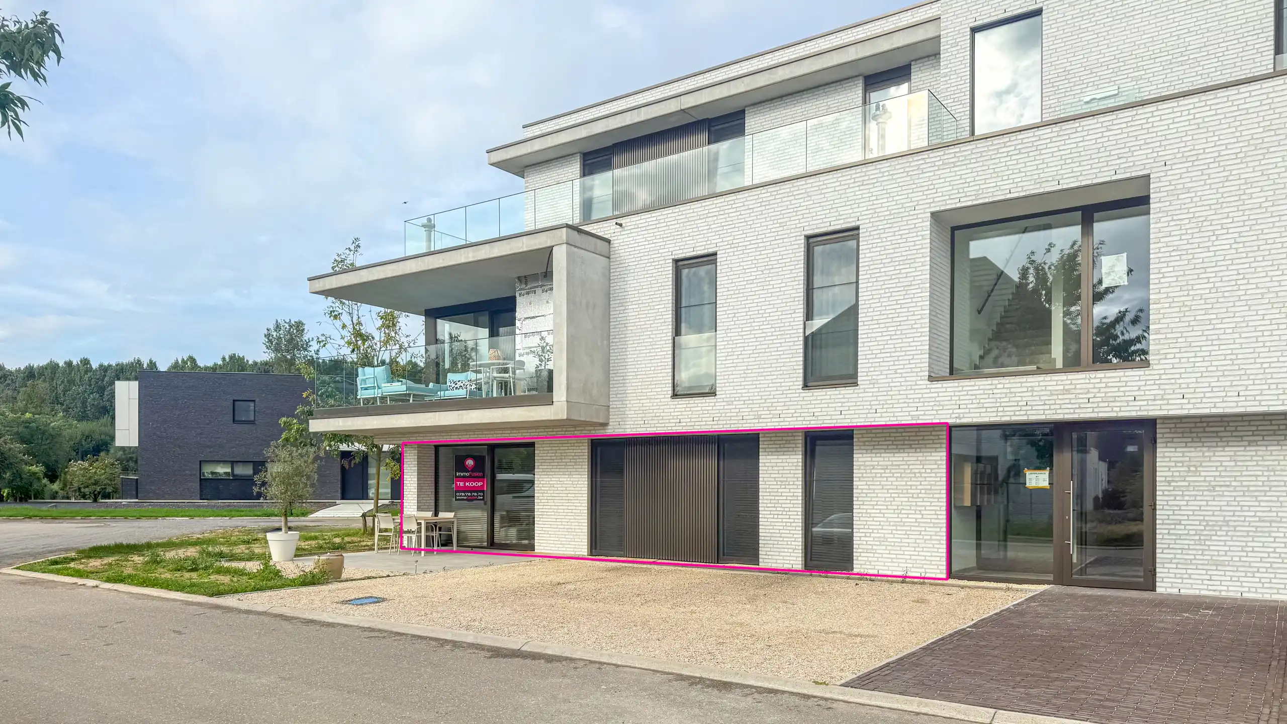 Luxueus nieuwbouwappartement met 3 slpks, parking+berging! foto 2