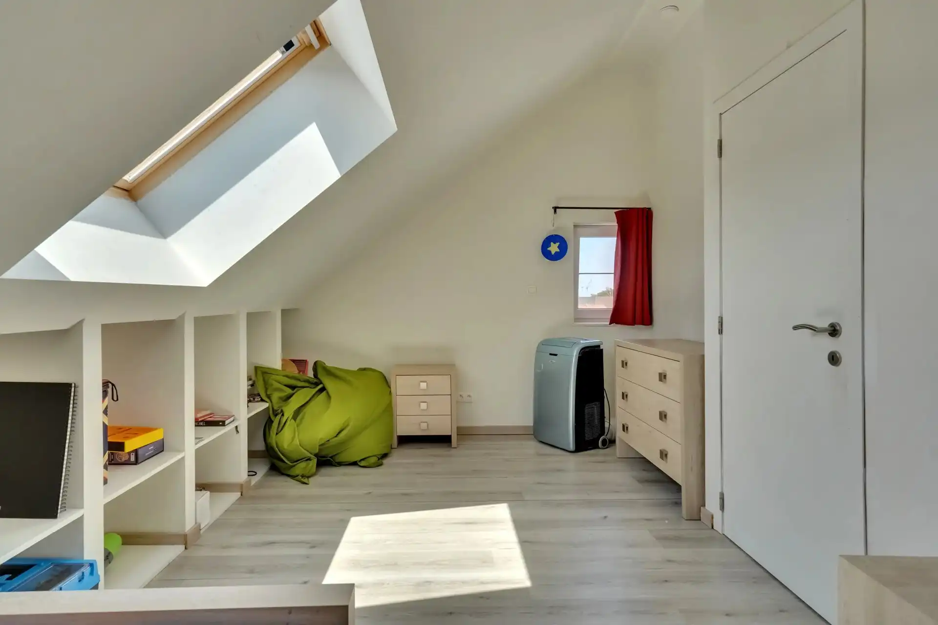 Vrijstaande woning met 3 slaapkamers foto 12