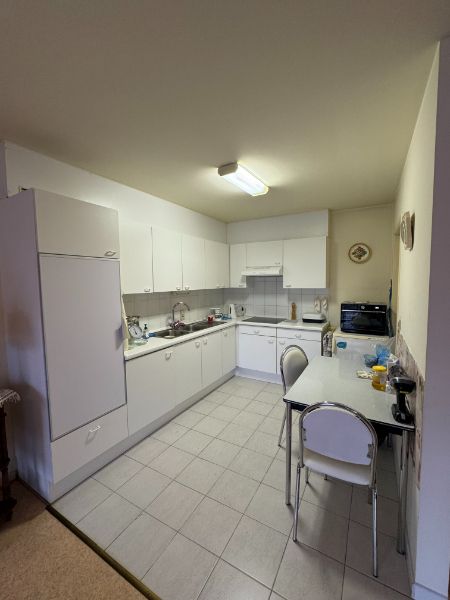 Appartement met 2 slaapkamers tegenover Shopping 1 foto 6