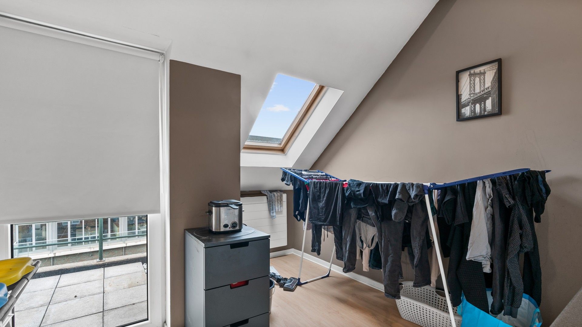Instapklaar appartement met 2 slpkrs in Genk centrum foto 12