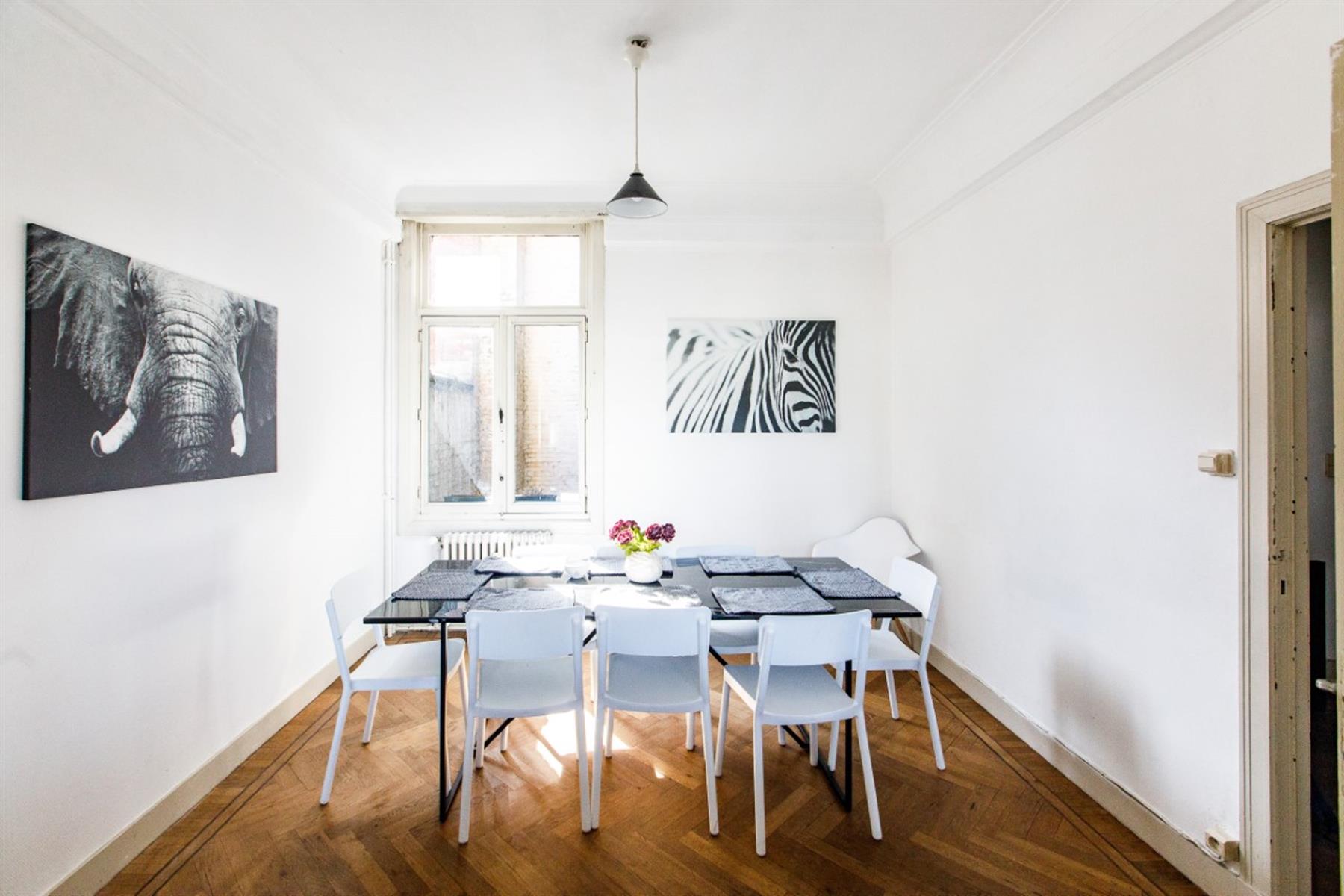 Gemeubeld 3 slaapkamer appartement op rustige locatie foto 4