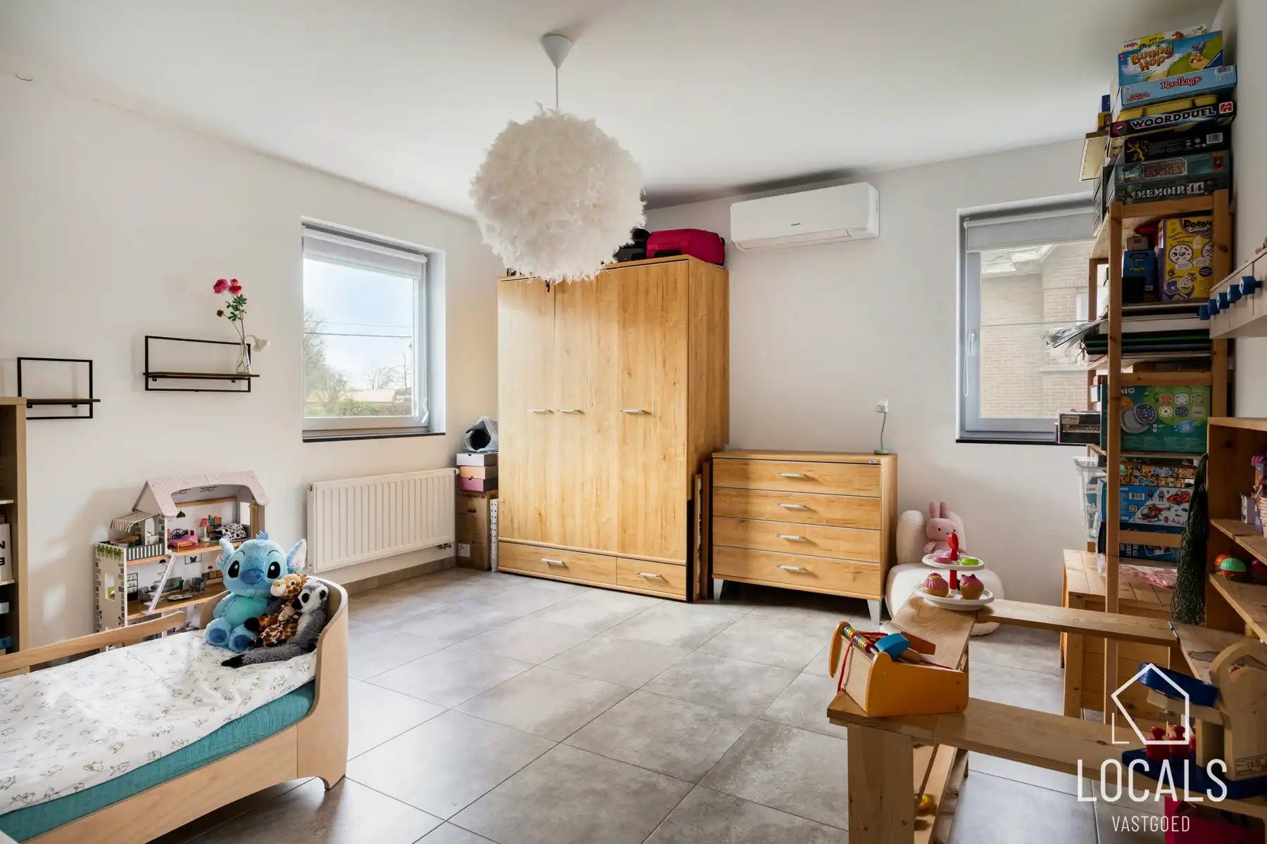Recente instapklare HOB met garage, tuin en 3 slaapkamers foto 15