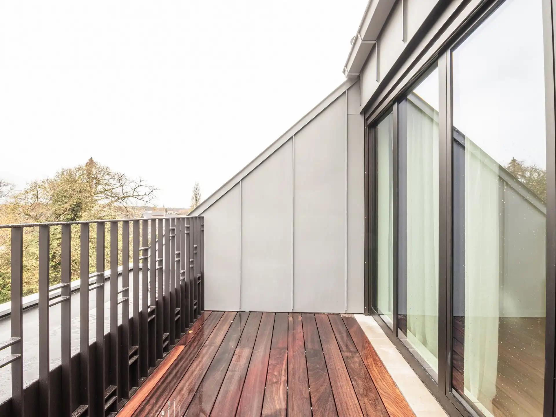 Modern en energiezuinig duplexappartement in Wilrijk foto 12