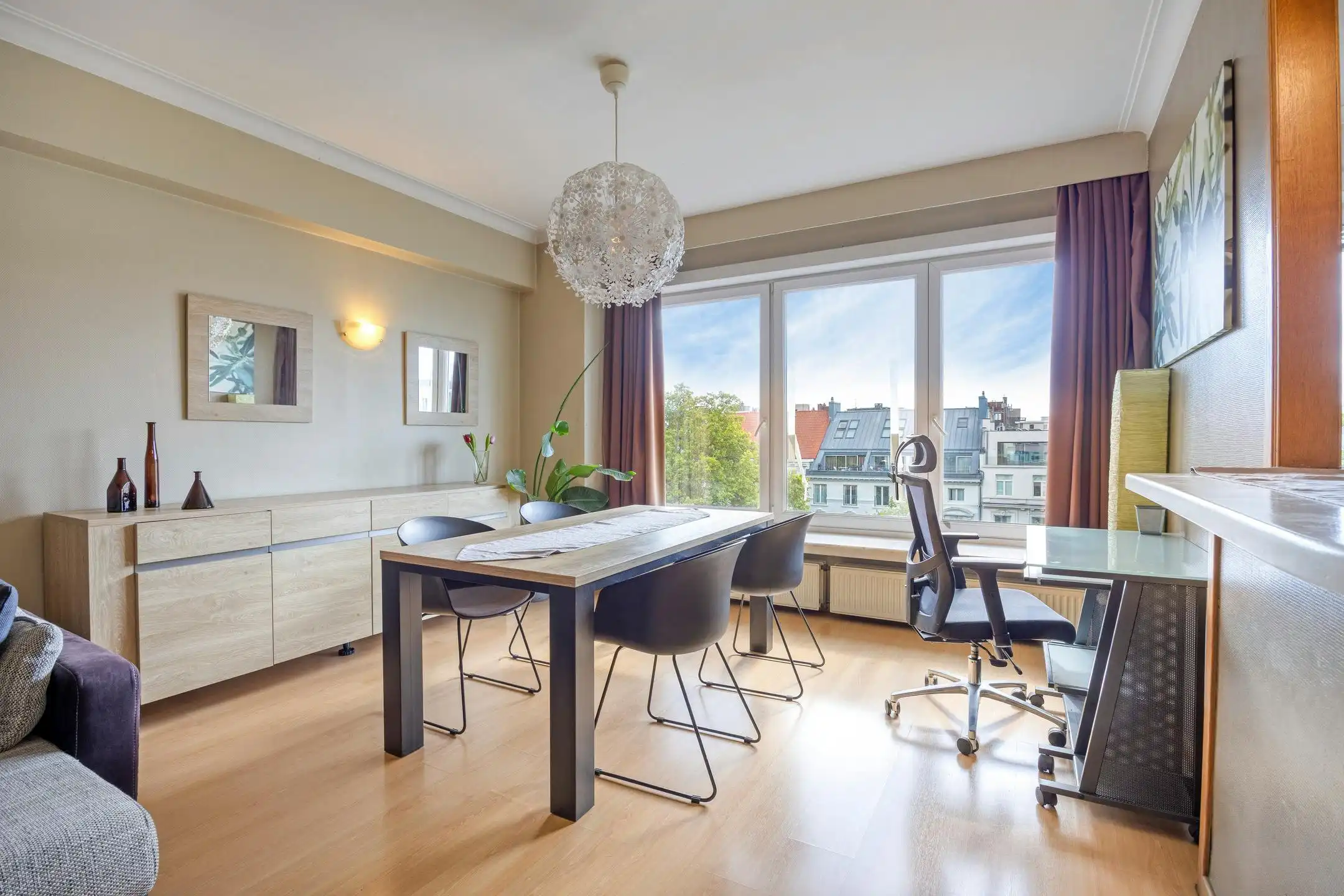 Ruim appartement te koop in centrum Antwerpen. foto 4
