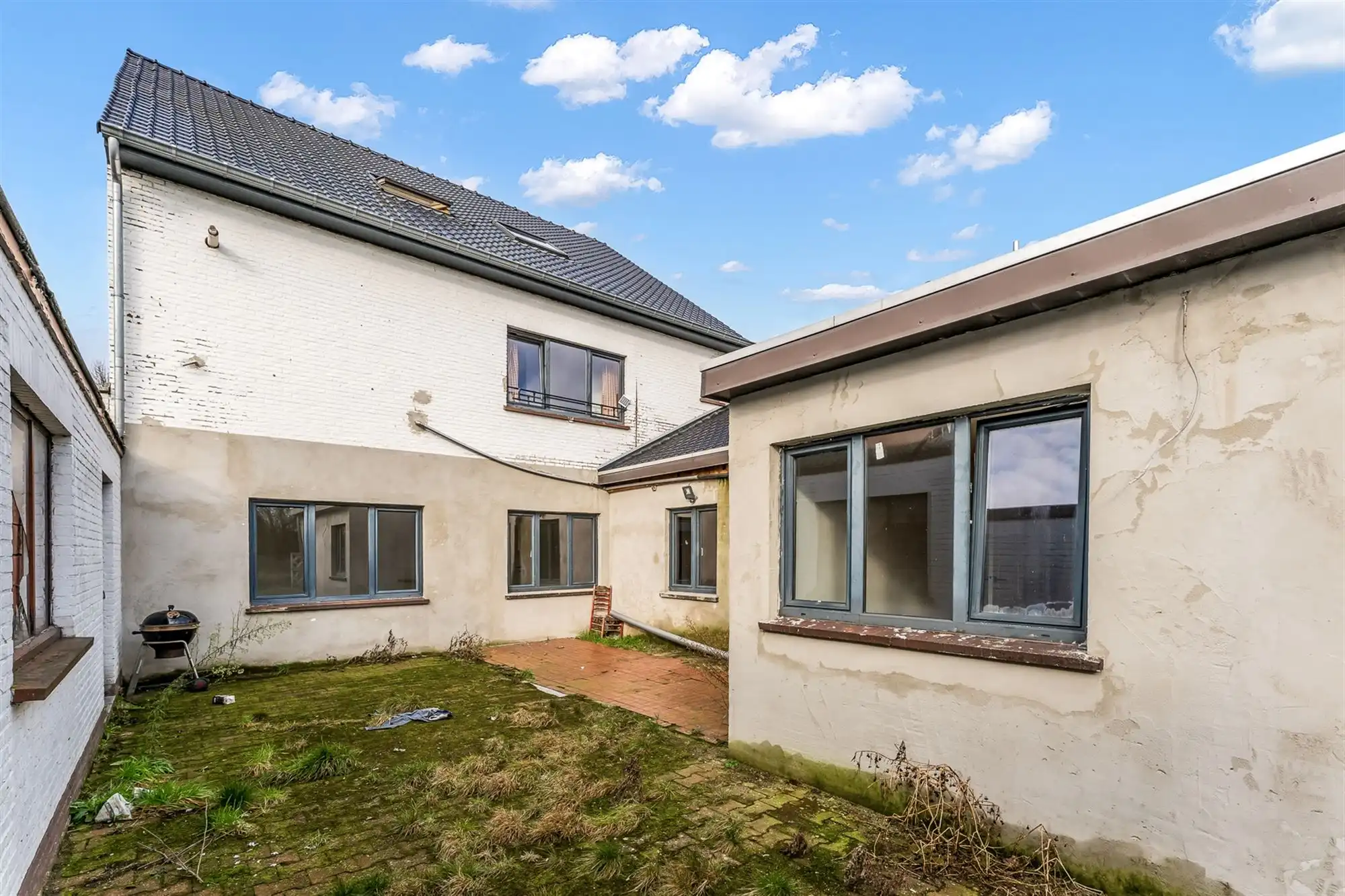 HANDELSHUIS MET RUIM HANDELSPAND EN 2 WOONENTITEITEN OP PERCEEL VAN 9A68CA TE KOERSEL foto 47