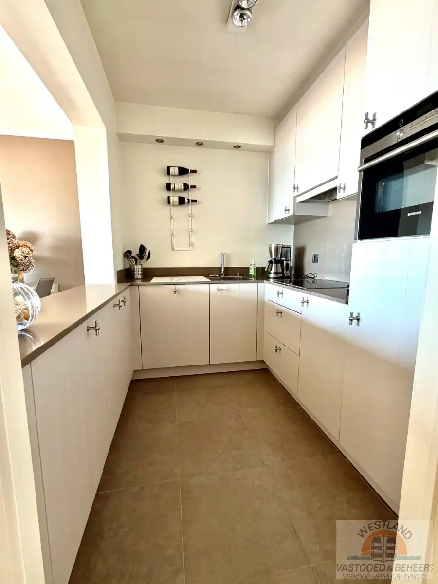 Luxueus appartement te koop aan de Zeedijk in Sint-Idesbald – Een unieke kans voor uw toekomst! foto 7