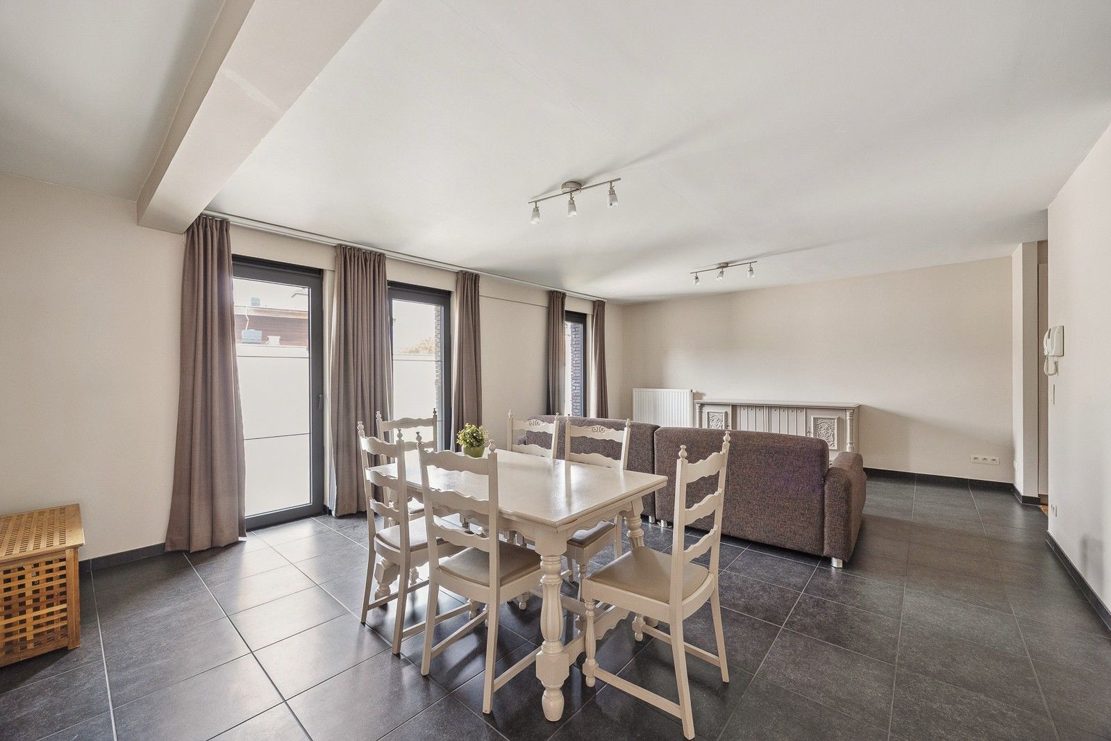 Appartement van 100m2 in hartje Antwerpen met 2 slaapkamers en 2 terrassen - gemeubeld en/of niet gemeubeld foto 3