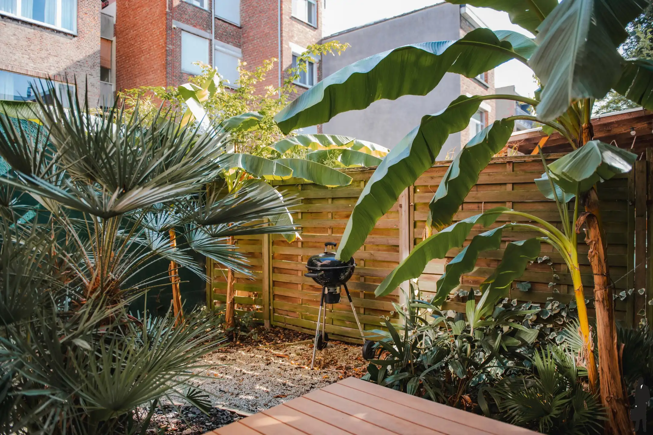 Ruim gelijkvloers appartement met tuin op toplocatie foto 14