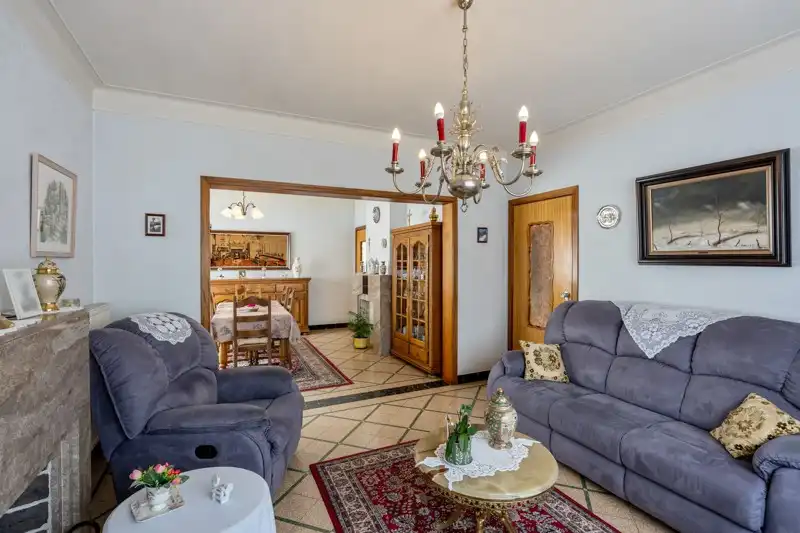 Verzorgde woning met onderhoudsvriendelijke tuin op 2are 55ca en gelegen in het centrum van Kortenaken foto 6