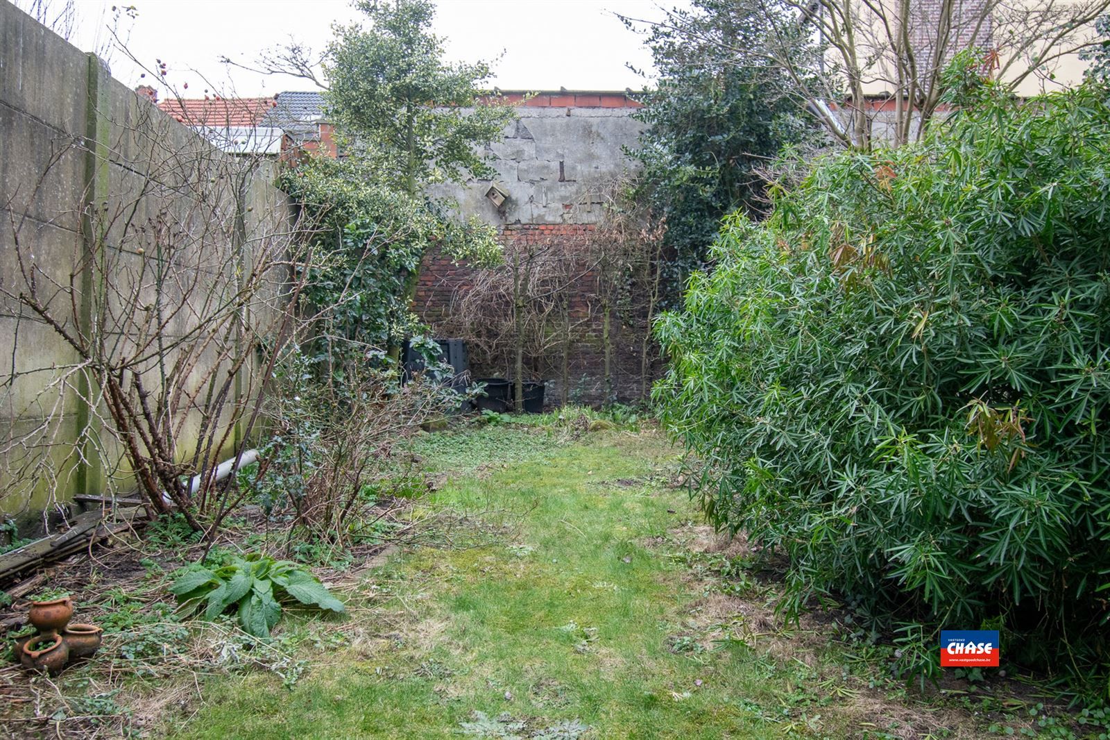 Rijwoning met drie slaapkamers en tuin foto 11