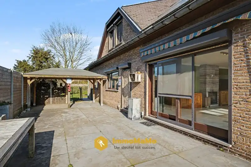 RUIME OPEN BEBOUWING MET GROTE TUIN TE KOOP IN ZELZATE foto 24