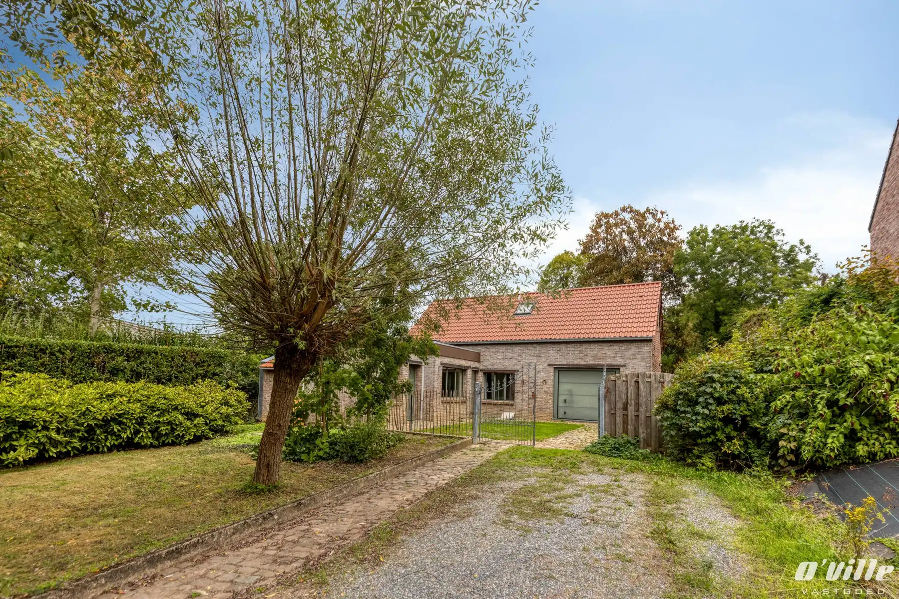 Rustig gelegen, instapklaar wonen in het groen. foto 22