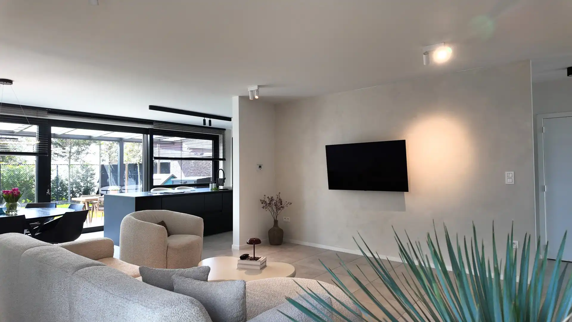 PRACHTIGE AFGEWERKTE HOB MET 3 SLKPS+ TE KOOP - MAASMECHELEN foto 4