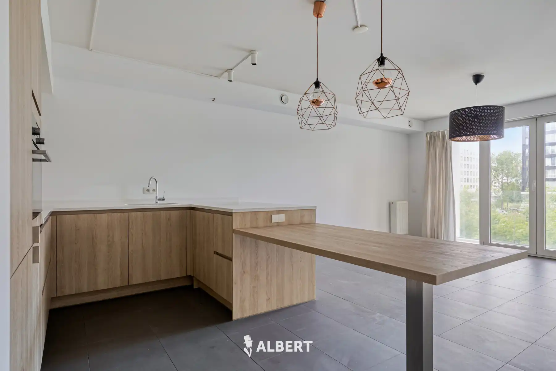2 slaapkamer appartement met terras en parking foto 3