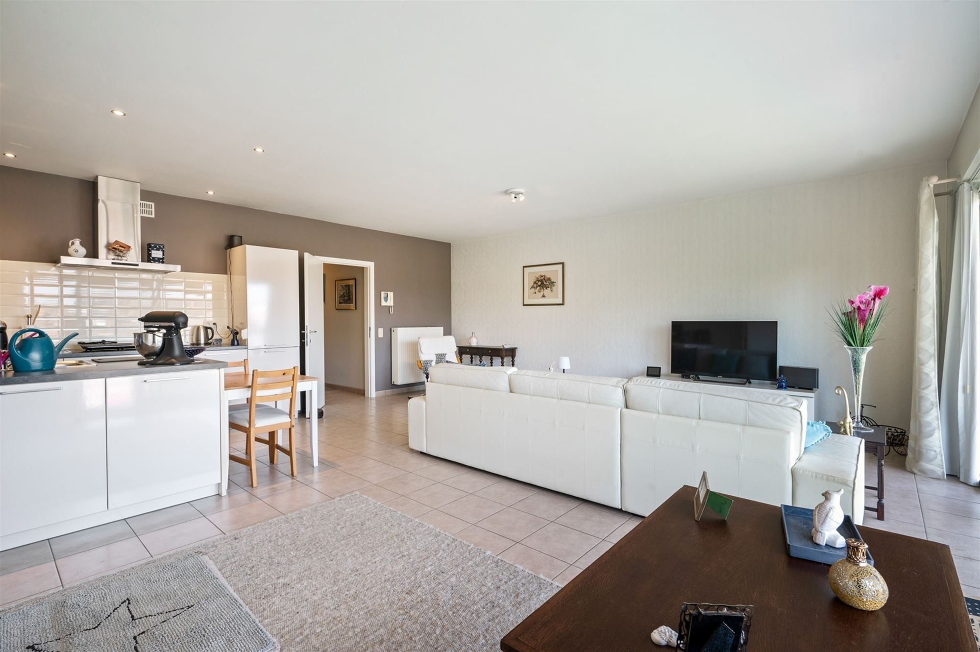 Lichtrijk twee-slaapkamerappartement te Duffel foto 4