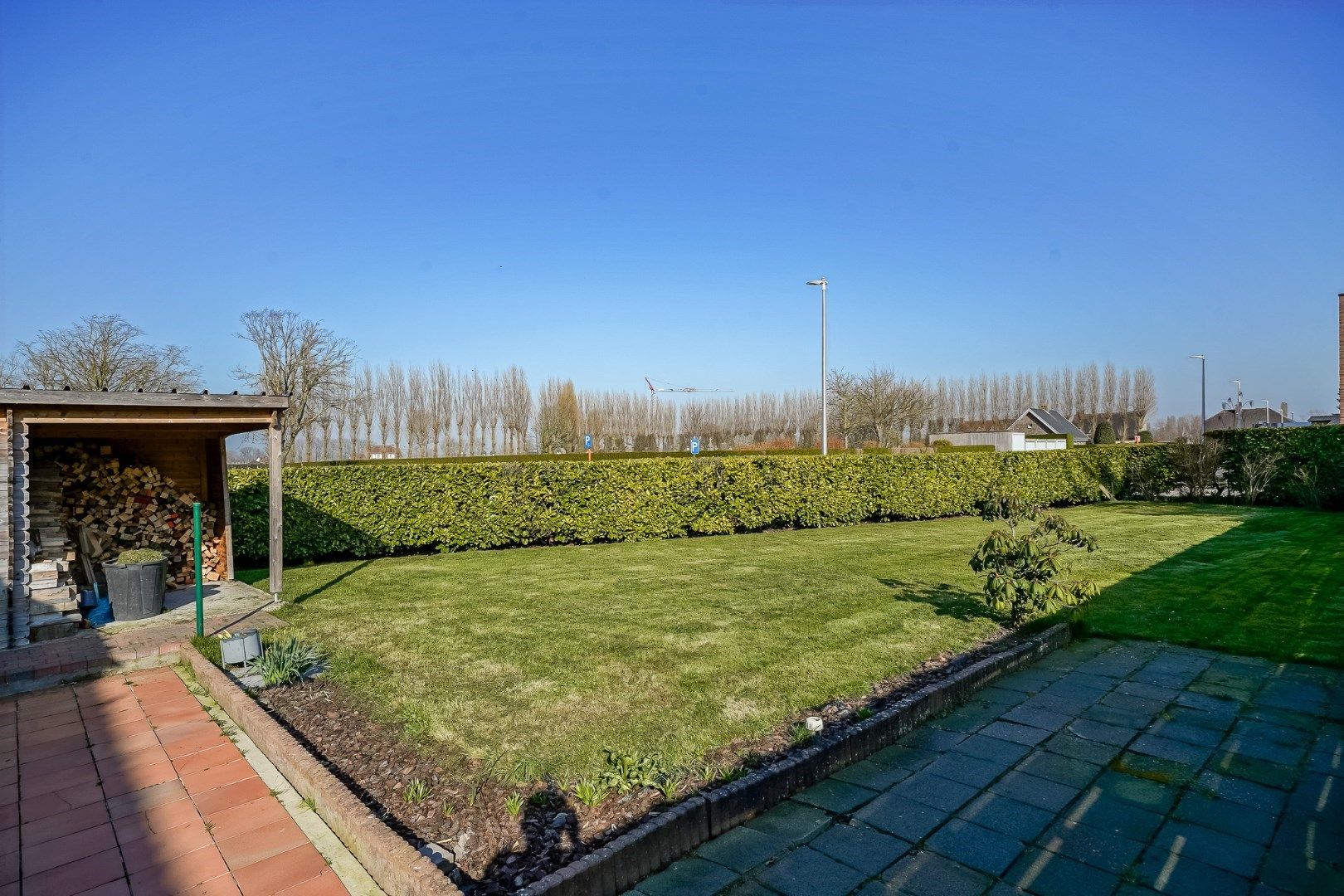 Ruime halfopen woning te koop in Oudenburg foto 8