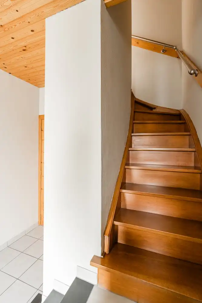 Instapklare  gezinswoning op ruim hoekperceel van 784 m² foto 24