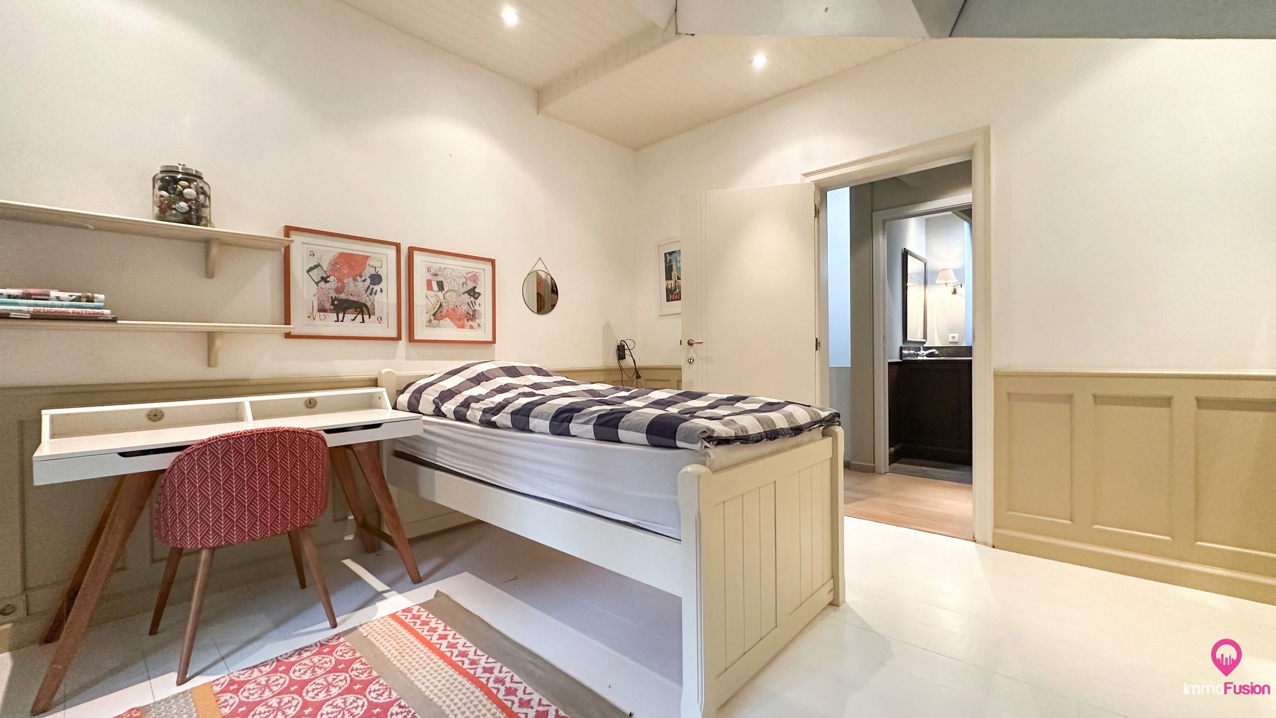 Uitzonderlijk gelegen villa met 5 slpks + zwembad op 1,97ha! foto 33
