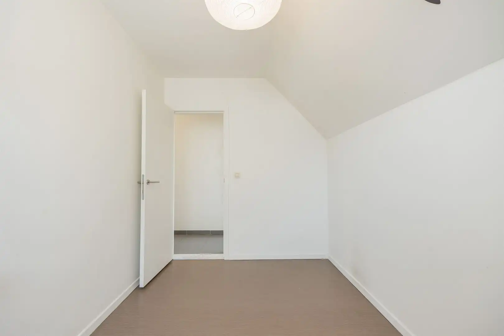 Lichtrijk dakappartement met 2 slaapkamers en ruim terras foto 17