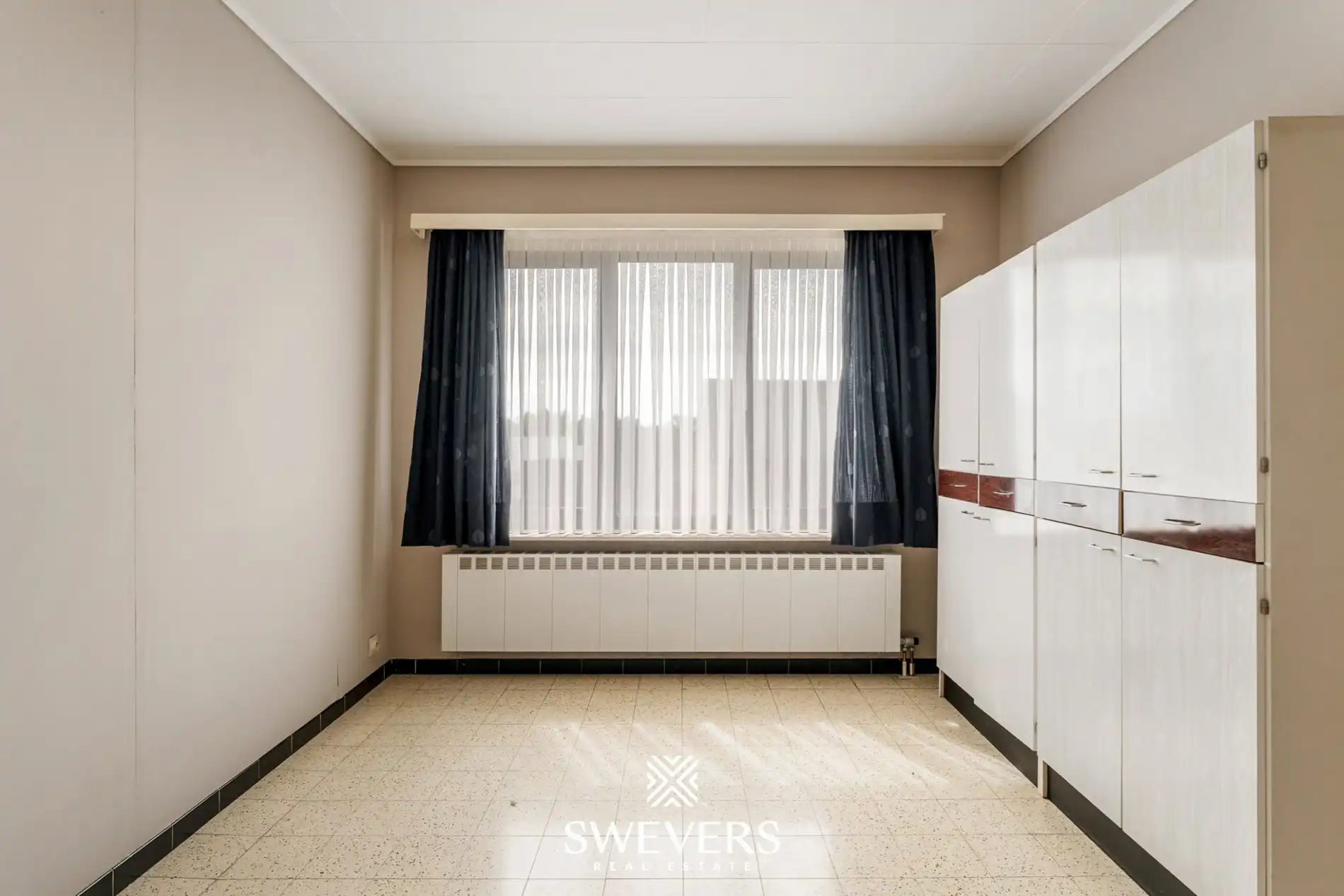Centraal gelegen drieslaapkamer appartement foto 15