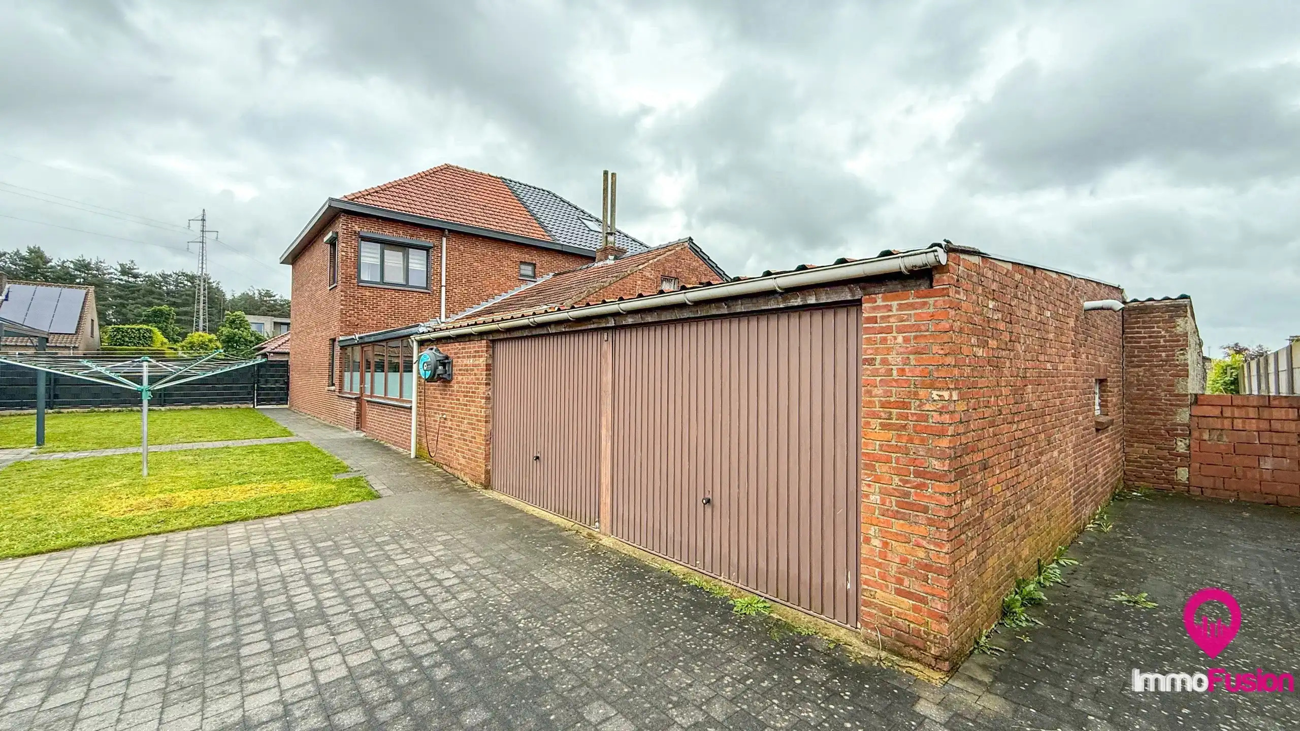Halfopen woning met tuin en dubbele garage in H-Z! foto 42