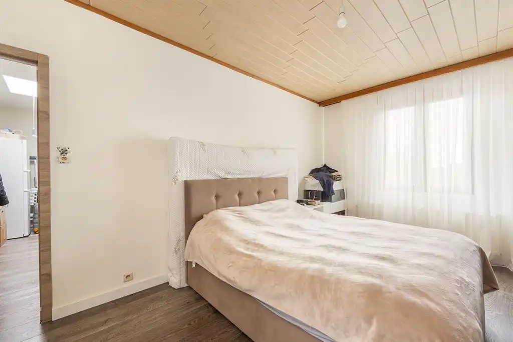 Magazijn met woning foto 29