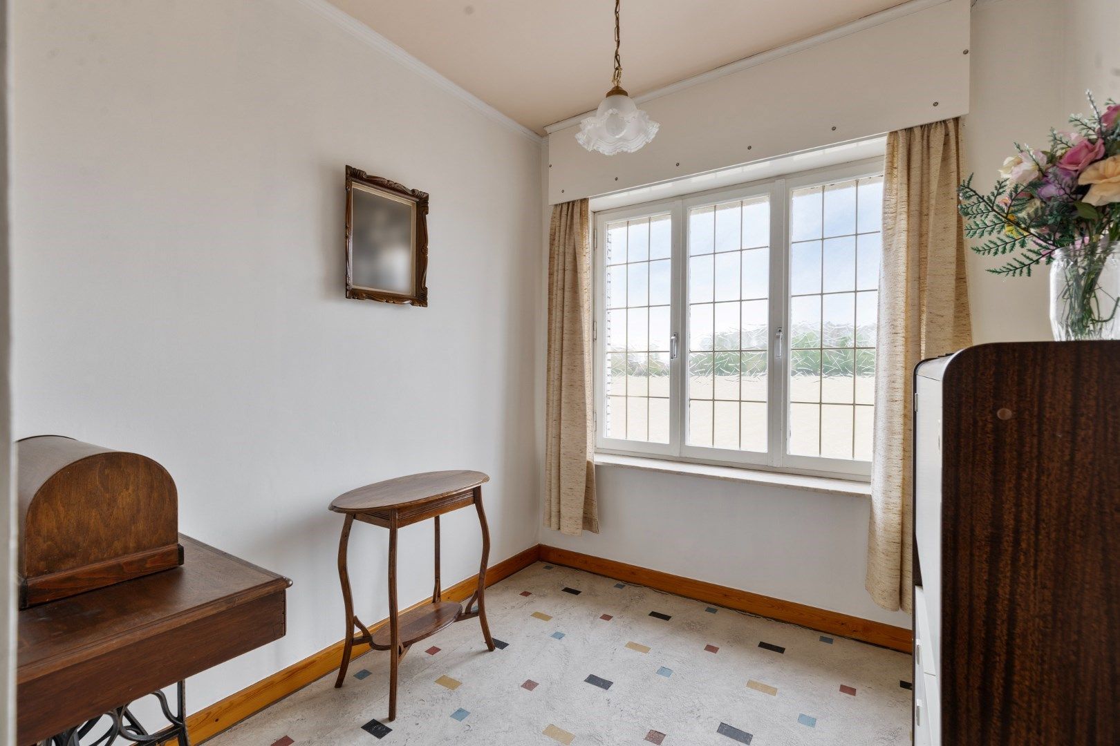 Kraaknette, ruime woning met dubbele garage! foto 15