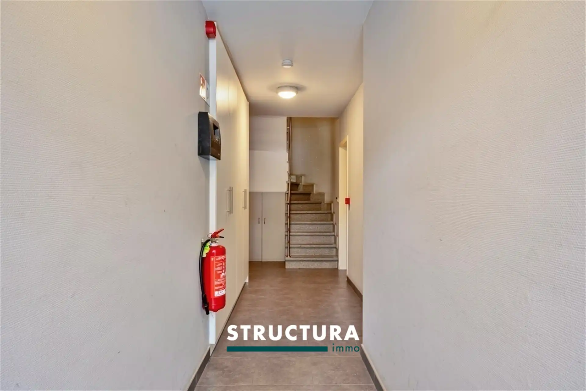 Duplex-appartement vlakbij centrum en openbaar vervoer! foto 3