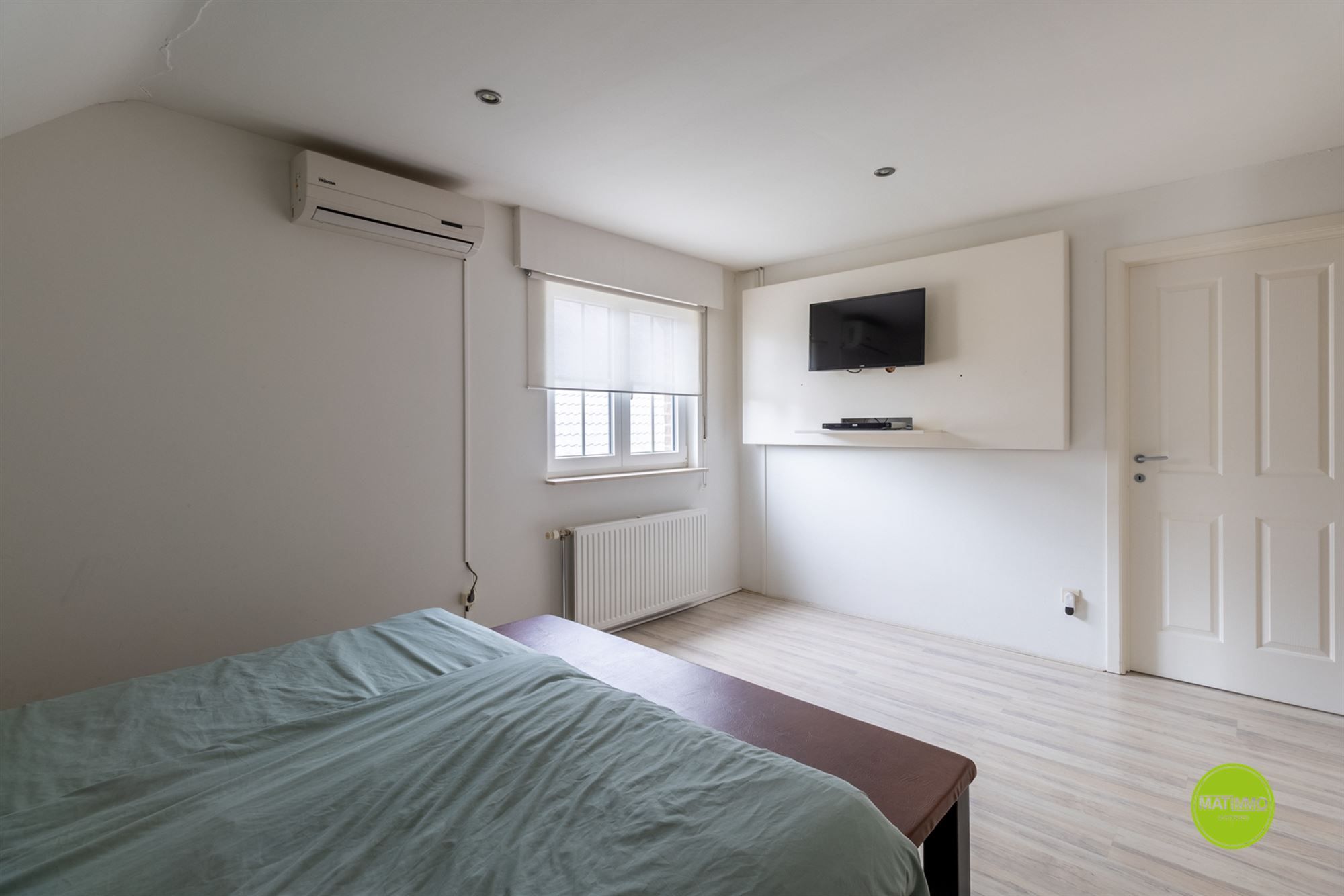 Instapklare vrijstaande woning met praktijkruimte foto 16