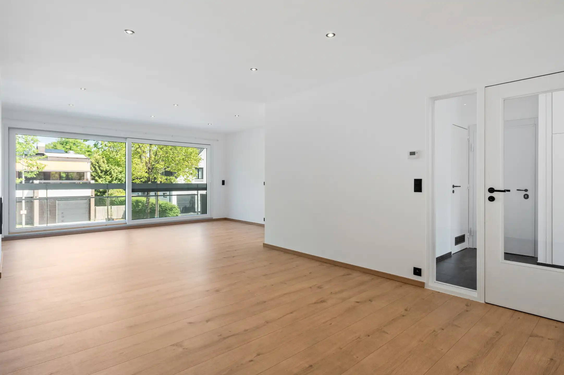 Prachtig gerenoveerd 3-slk-appartement met terras foto {{pictureIndex}}