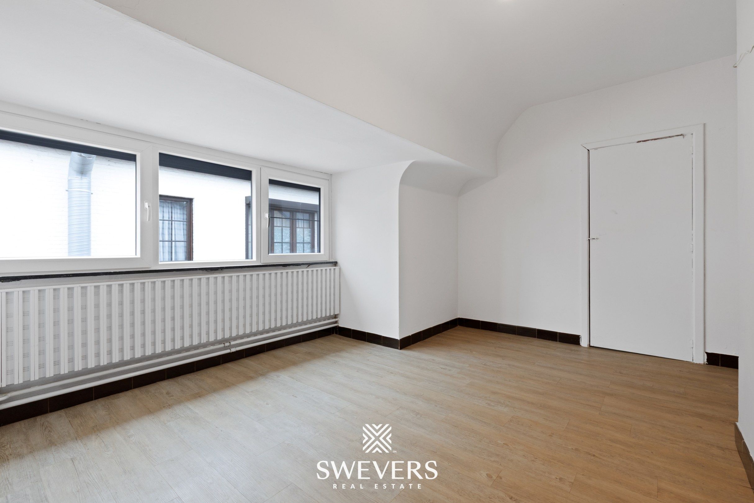 Karaktervolle woning 3 slaapkamers en renovatiepotentieel foto 22