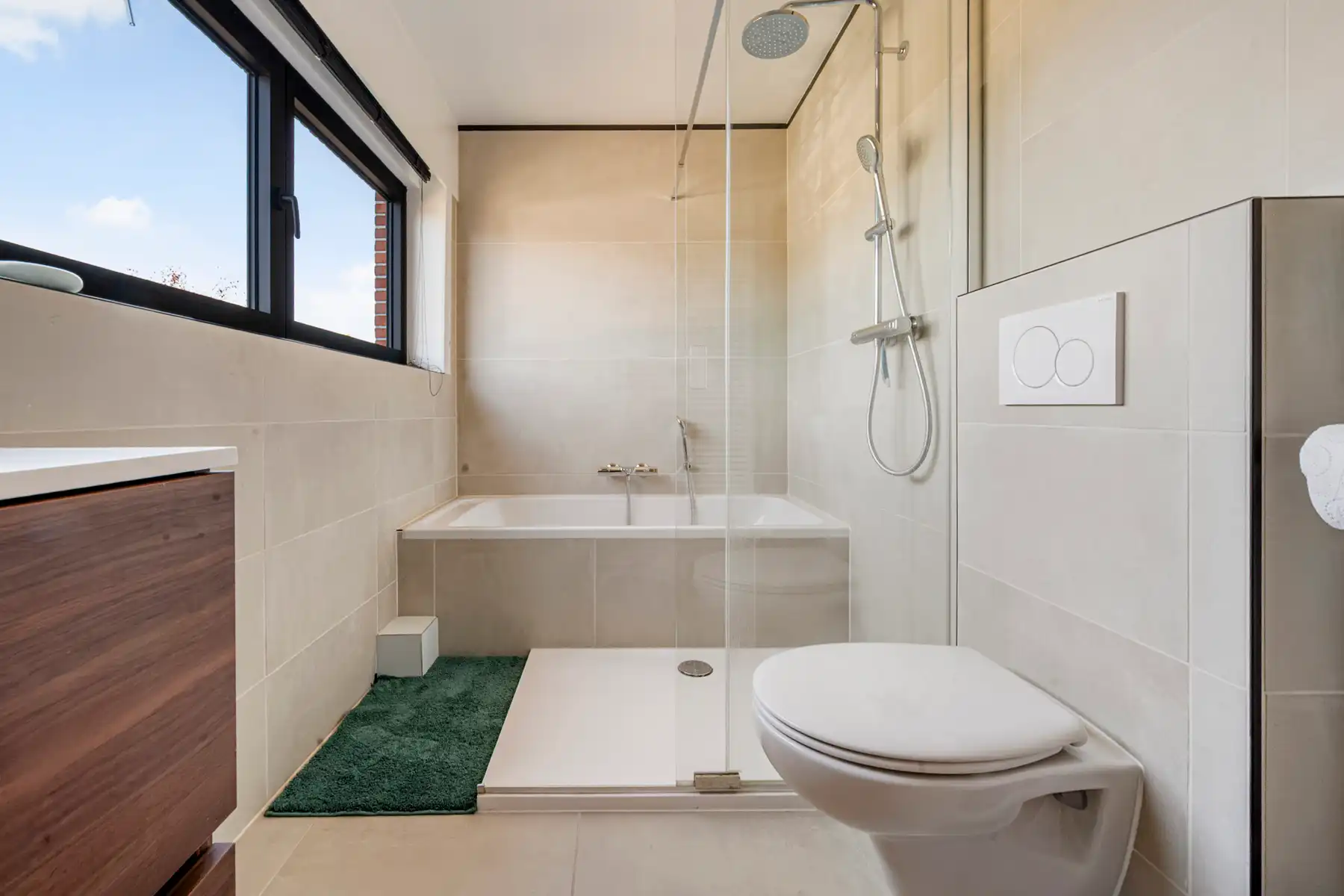 Instapklare, gerenoveerde woning met authentieke charme! foto 14