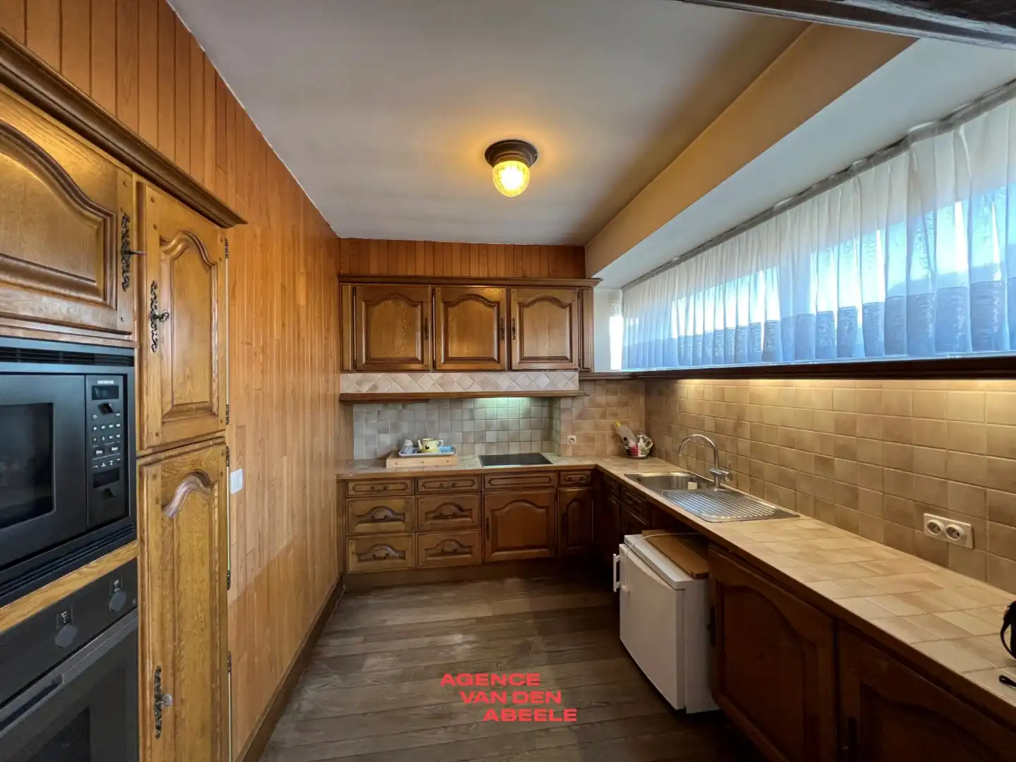 Polyvalente woning met ruime garage en opslagruimte van 155m2 foto 5