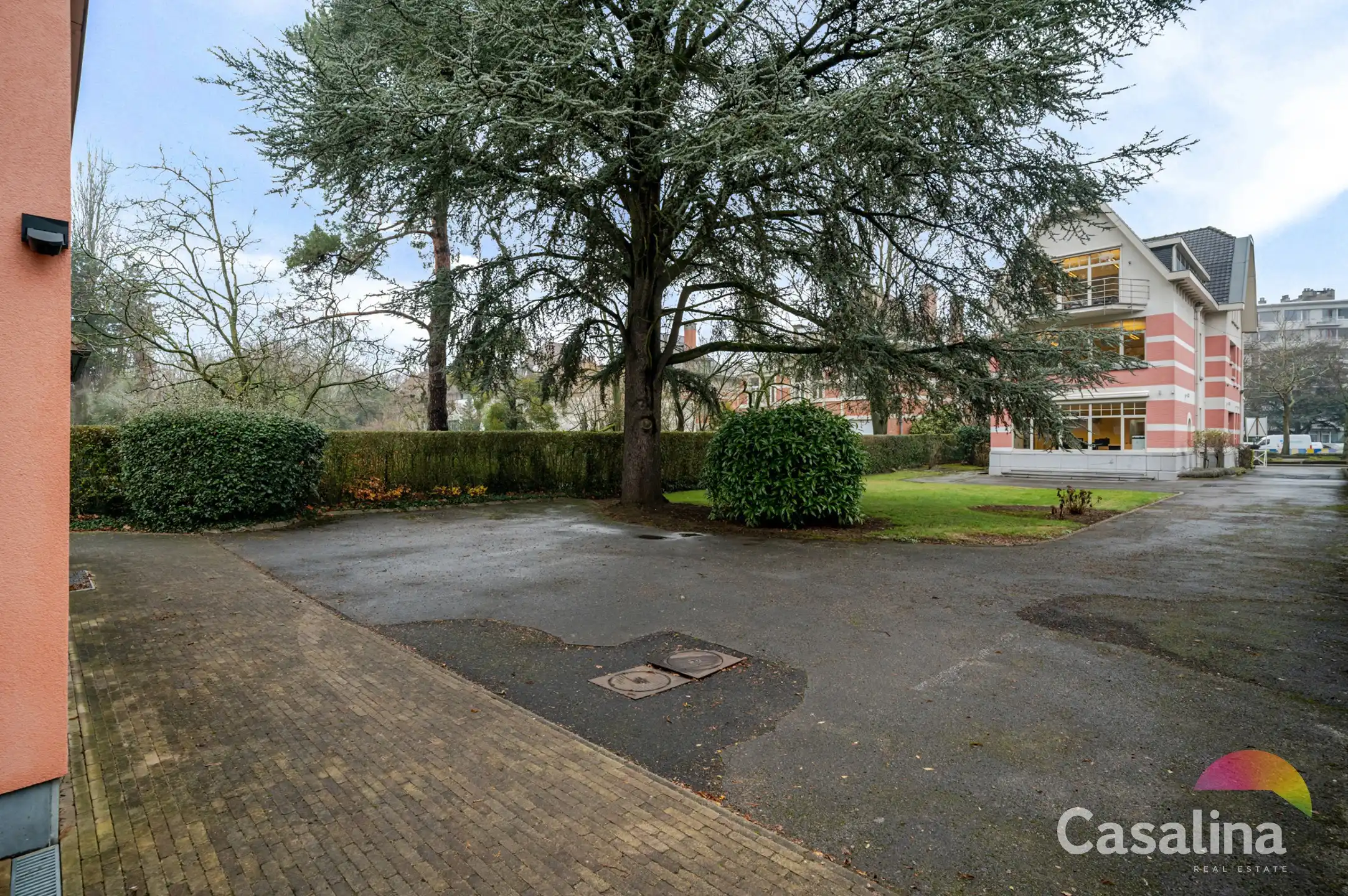 Kantoorgebouw met appartement & parkeerplaatsen  ±535m² foto 26
