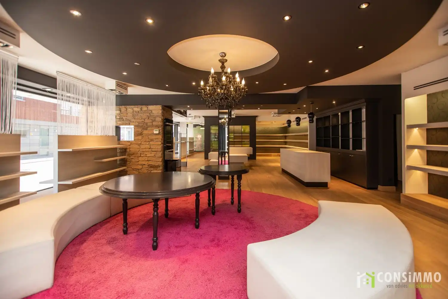 Handelspand/kantoorruimte van 325m² in Genk-Centrum! foto 4