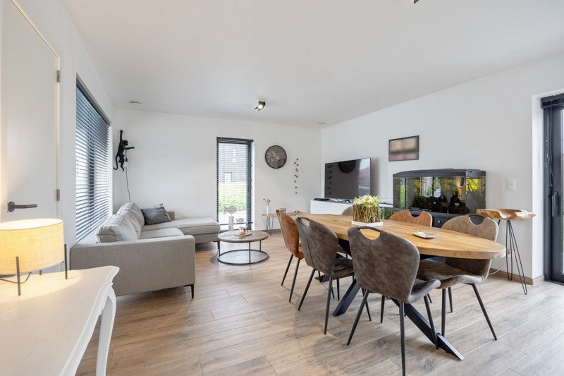 Recente, zeer goed gelegen woning met tuin foto 7