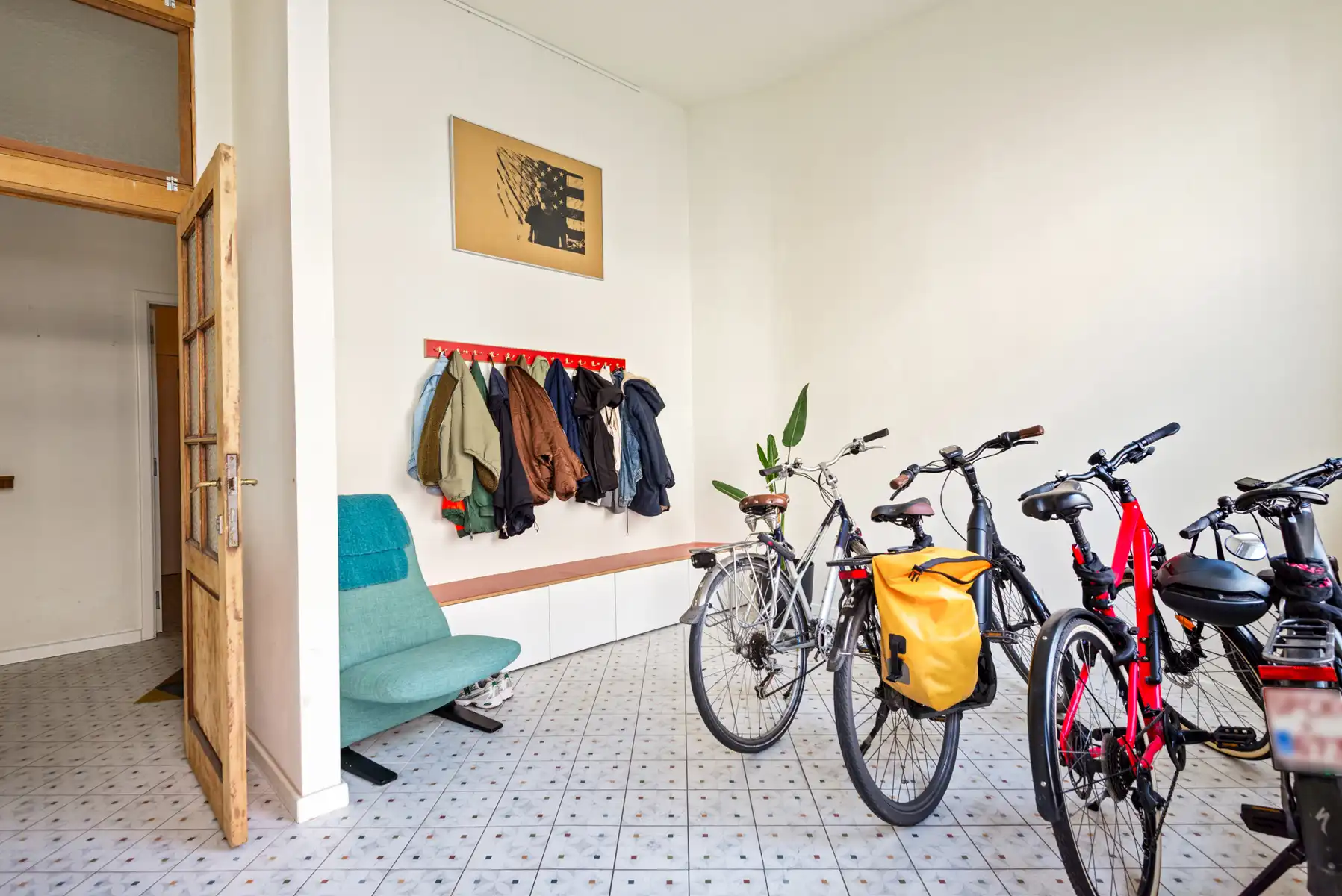 Top gerenoveerde woning met dakterras in centrum 2060 foto 19