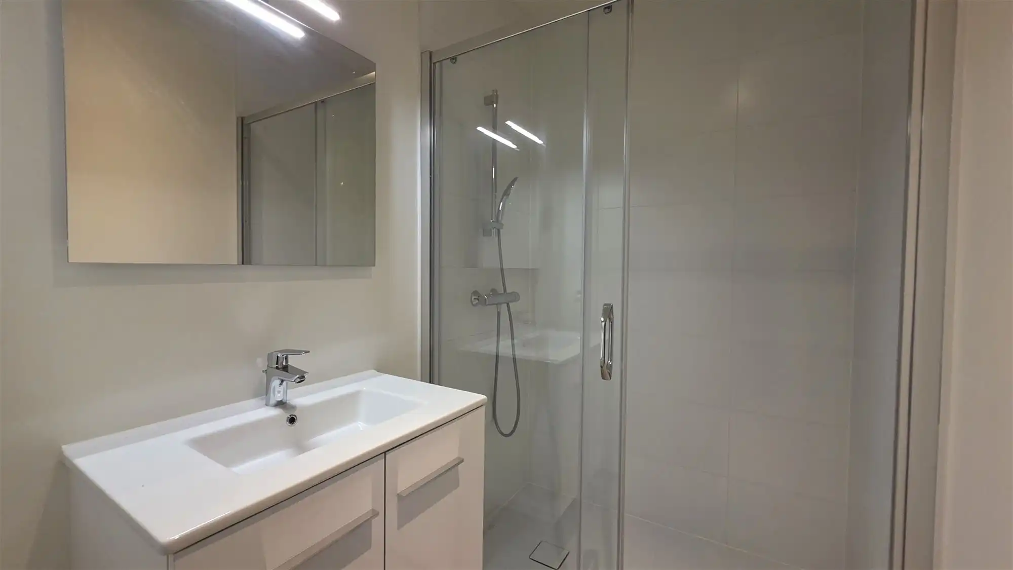 Nieuwbouw 3 slaapkamerappartement foto 9