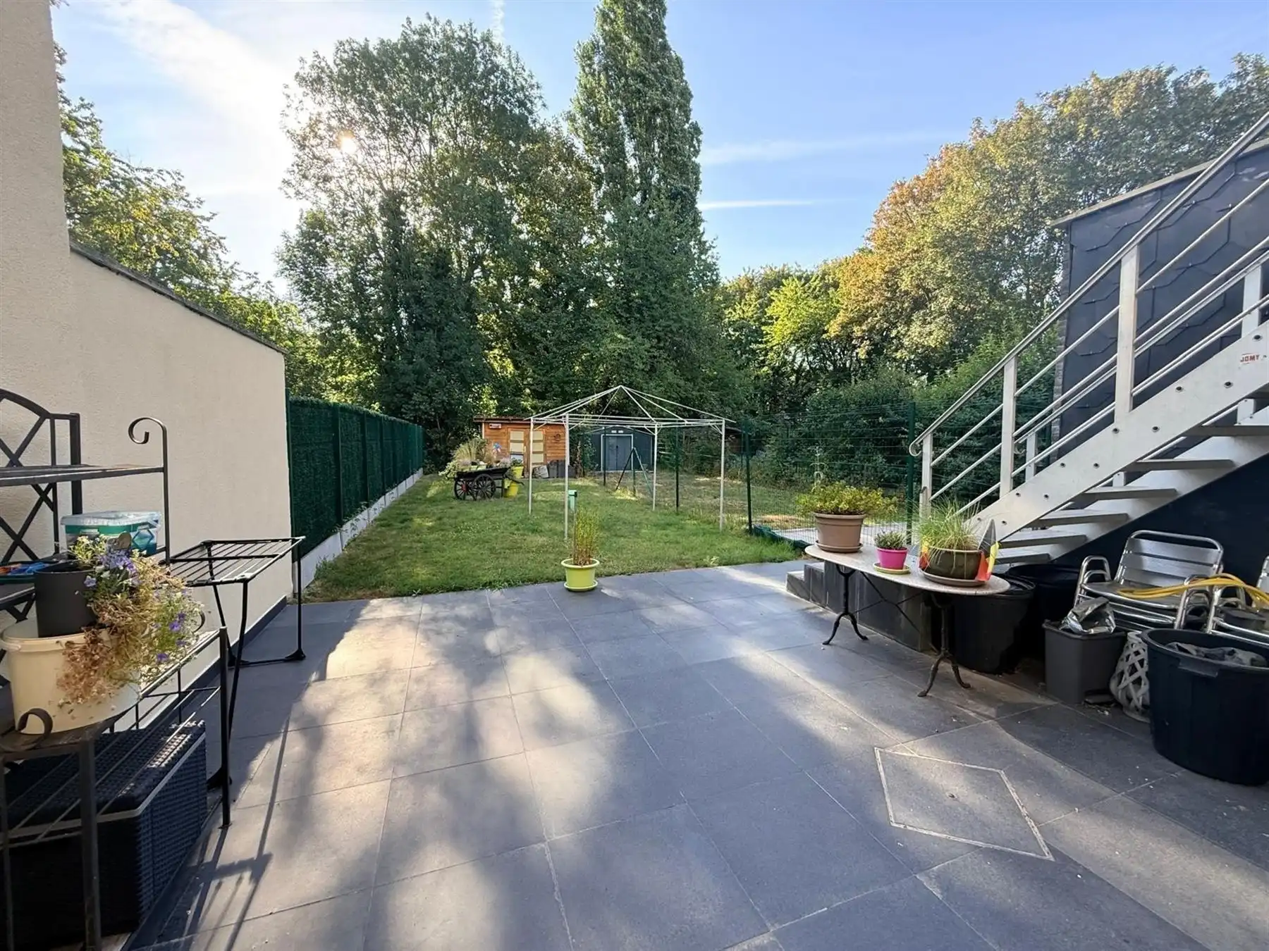 INSTAPKLARE WONING MET GEZELLIGE TUIN  foto 2