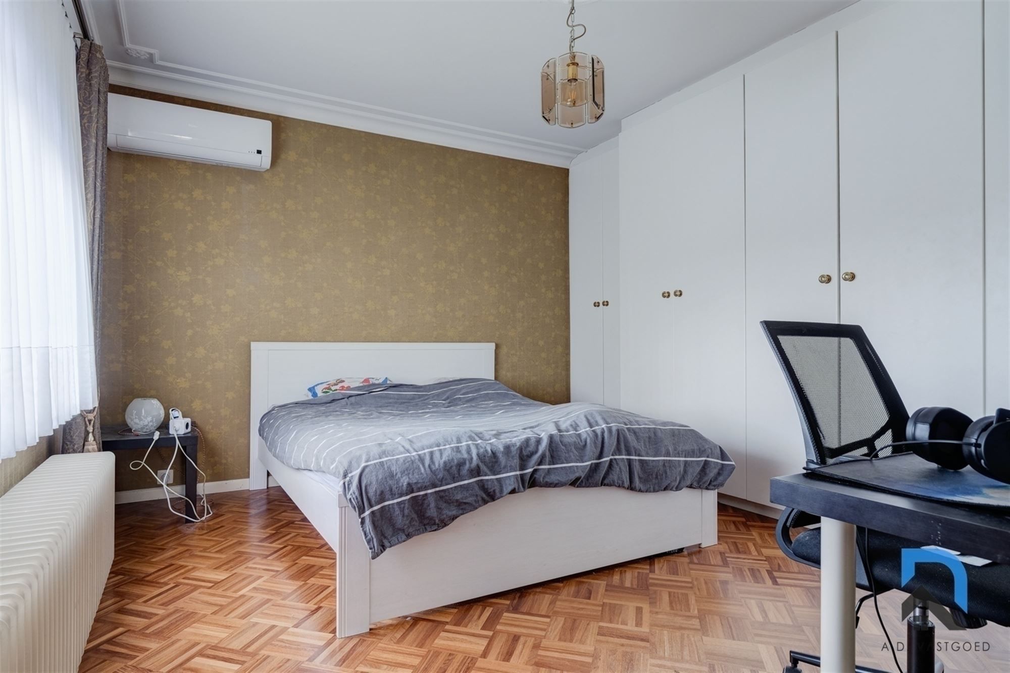 Vrijstaande woning op toplocatie met mooie tuin foto 12