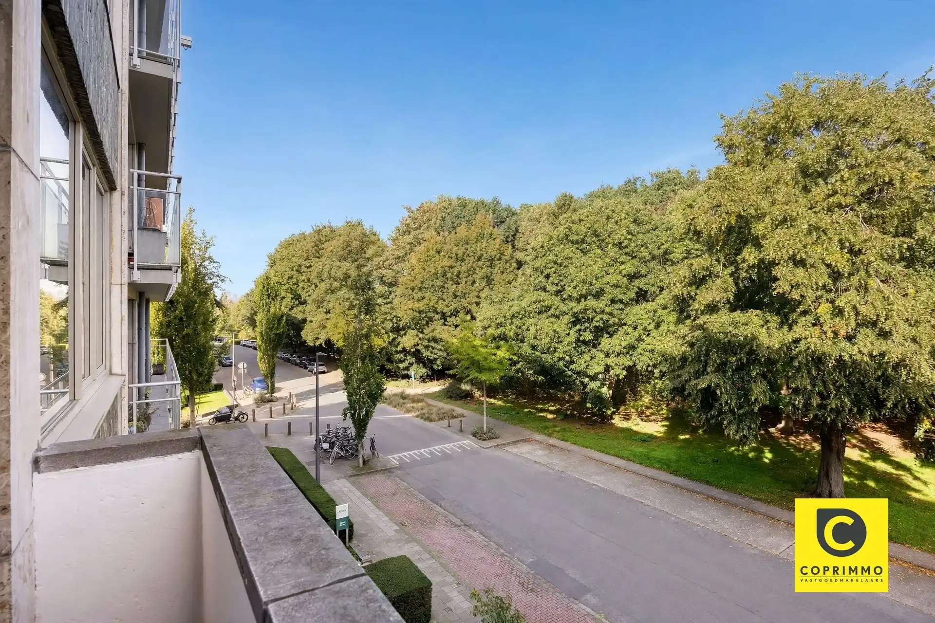 Gerenoveerde parel met 3 slaapkamers op toplocatie! foto 8