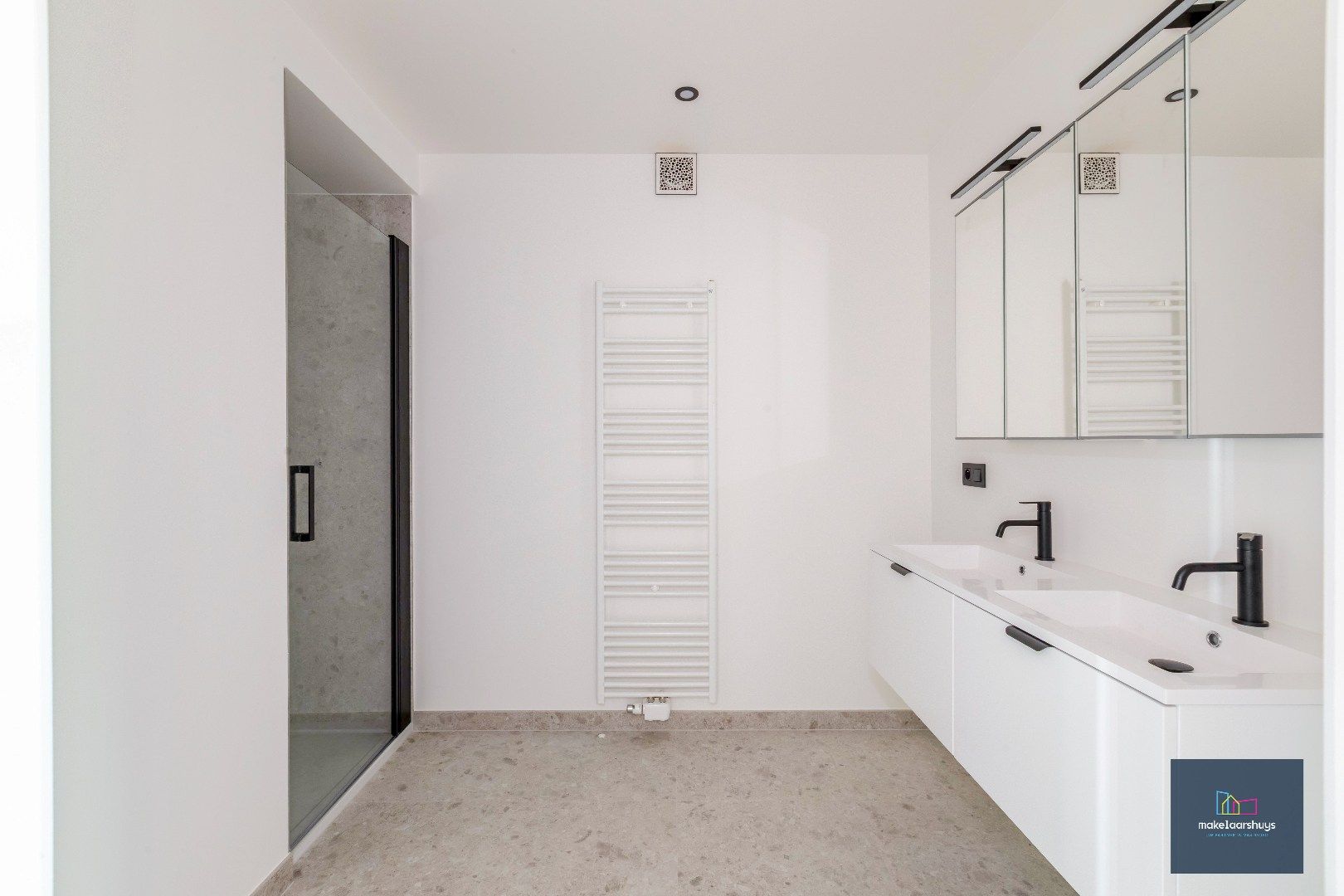 Uniek 3 slpk. appartement  met terras  nabij station Gent-Sint-Pieters foto 11