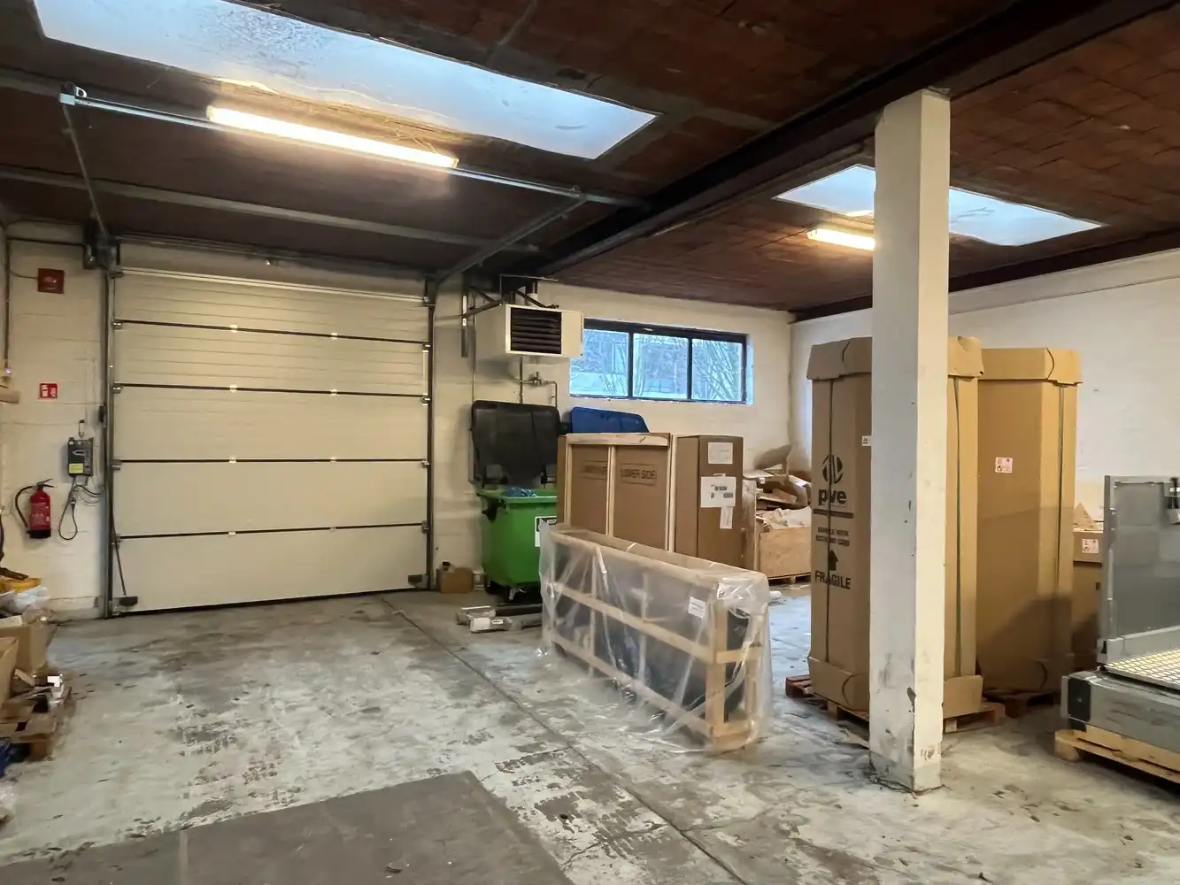 Bedrijfsgebouw +/- 775m² foto 23