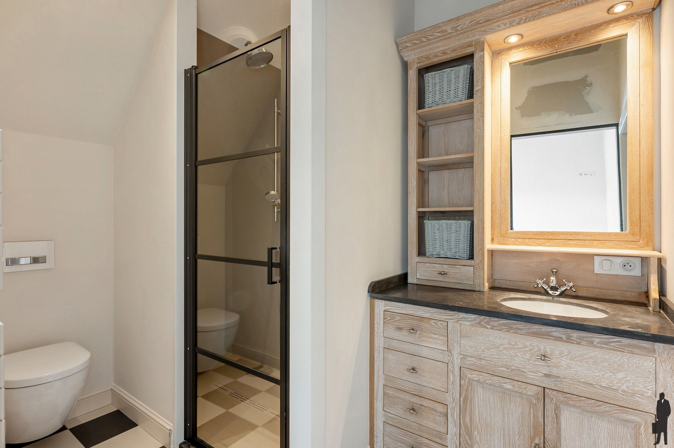Vernieuwd appartement in het hart van Hoogstraten foto 16