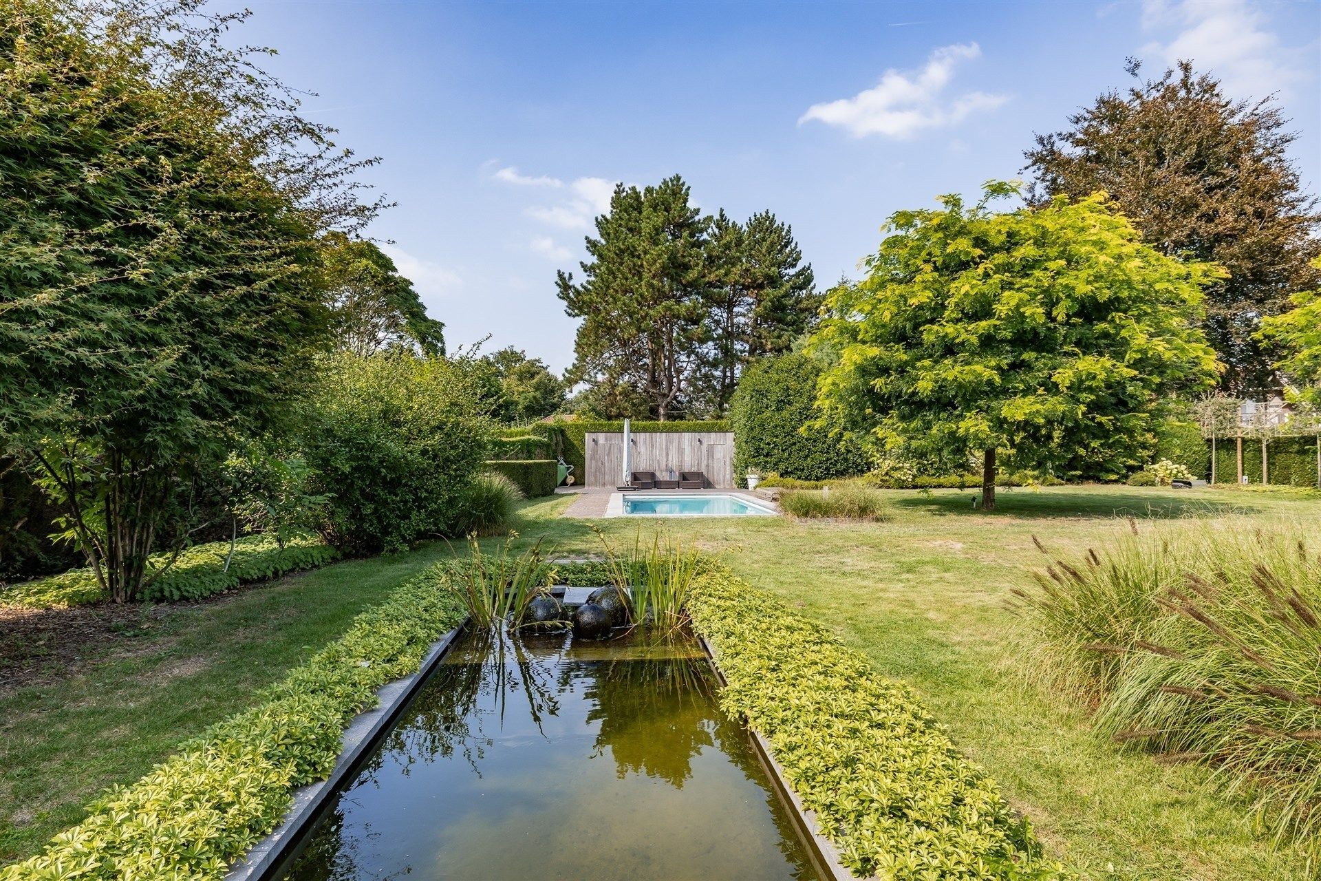 Prachtige villa met zwembad op toplocatie! foto 3