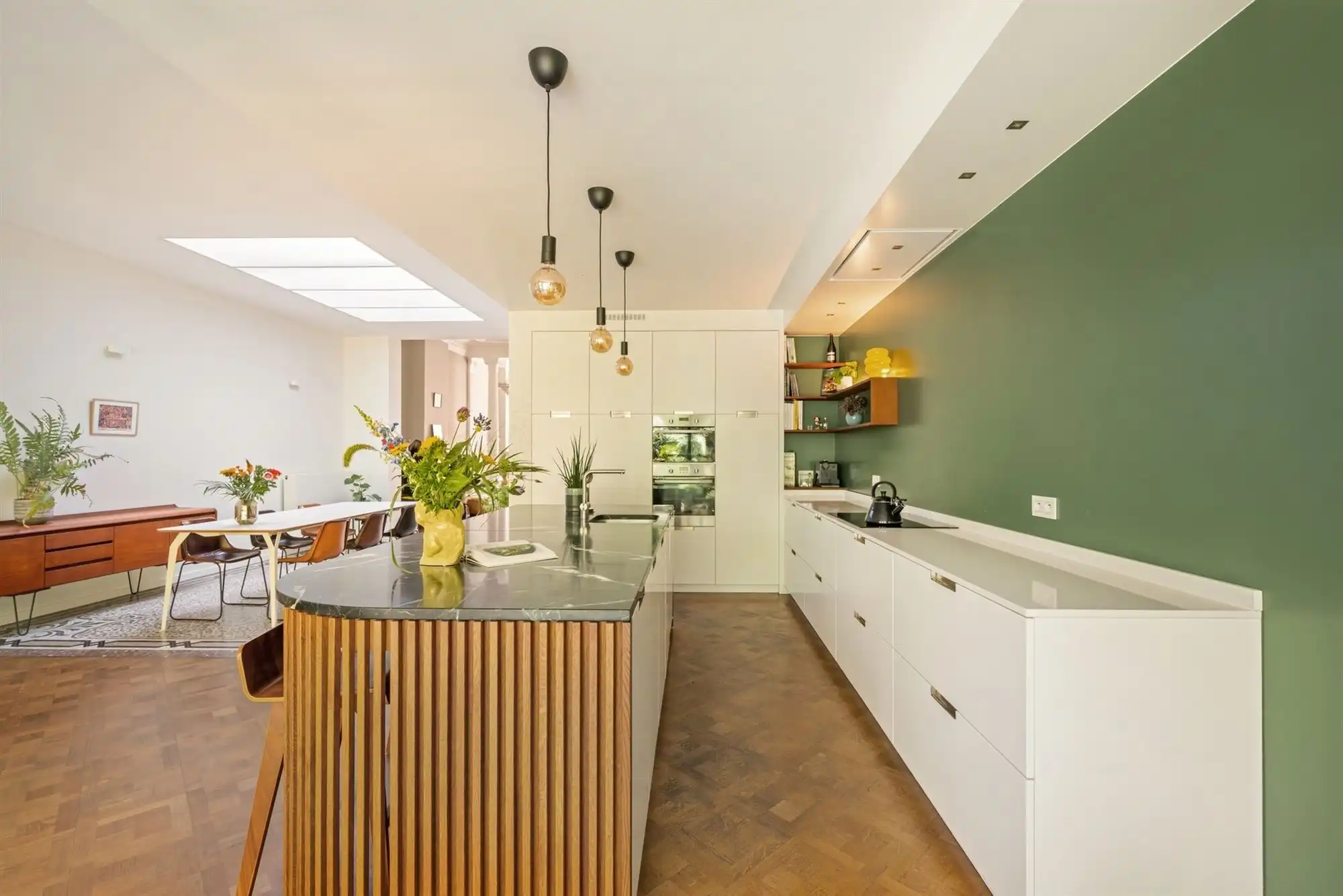 Statige neo-classicistische herenwoning met idyllische tuin foto 9
